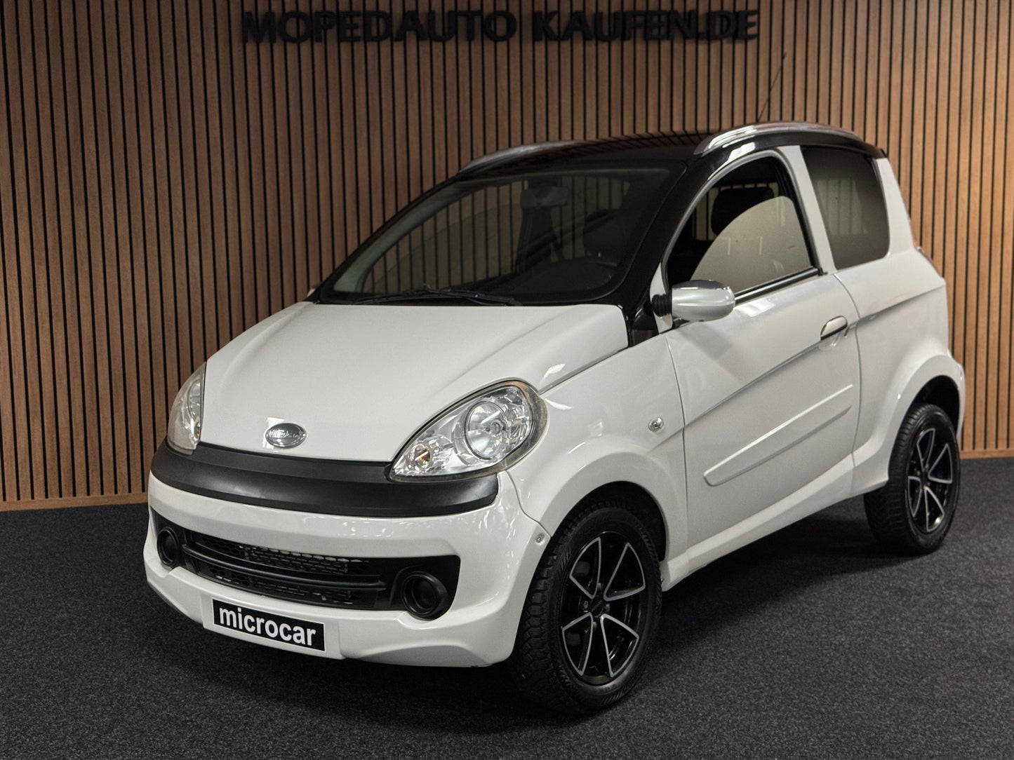 Microcar Mgo SXI Luxe Pack Perlmuttweiß | 45 km/h | Innerhalb 250 KM Kostenlose Lieferung | Mopedauto | Leichtmobile