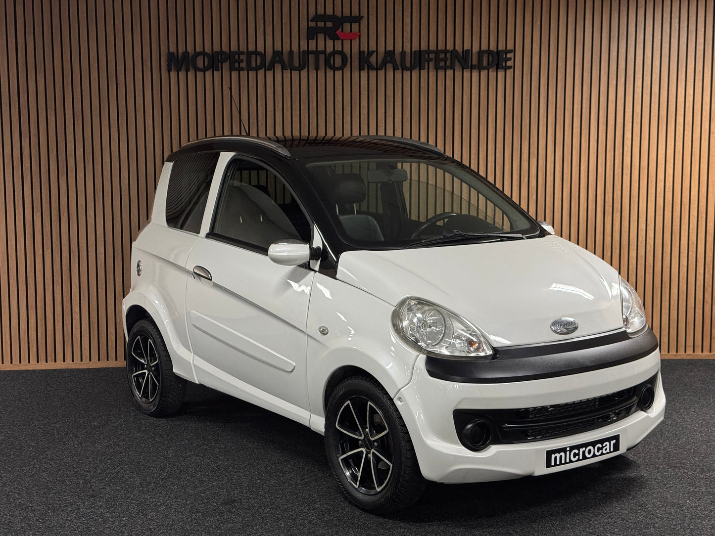 Microcar Mgo SXI Luxe Pack Perlmuttweiß | 45 km/h | Innerhalb 250 KM Kostenlose Lieferung | Mopedauto | Leichtmobile
