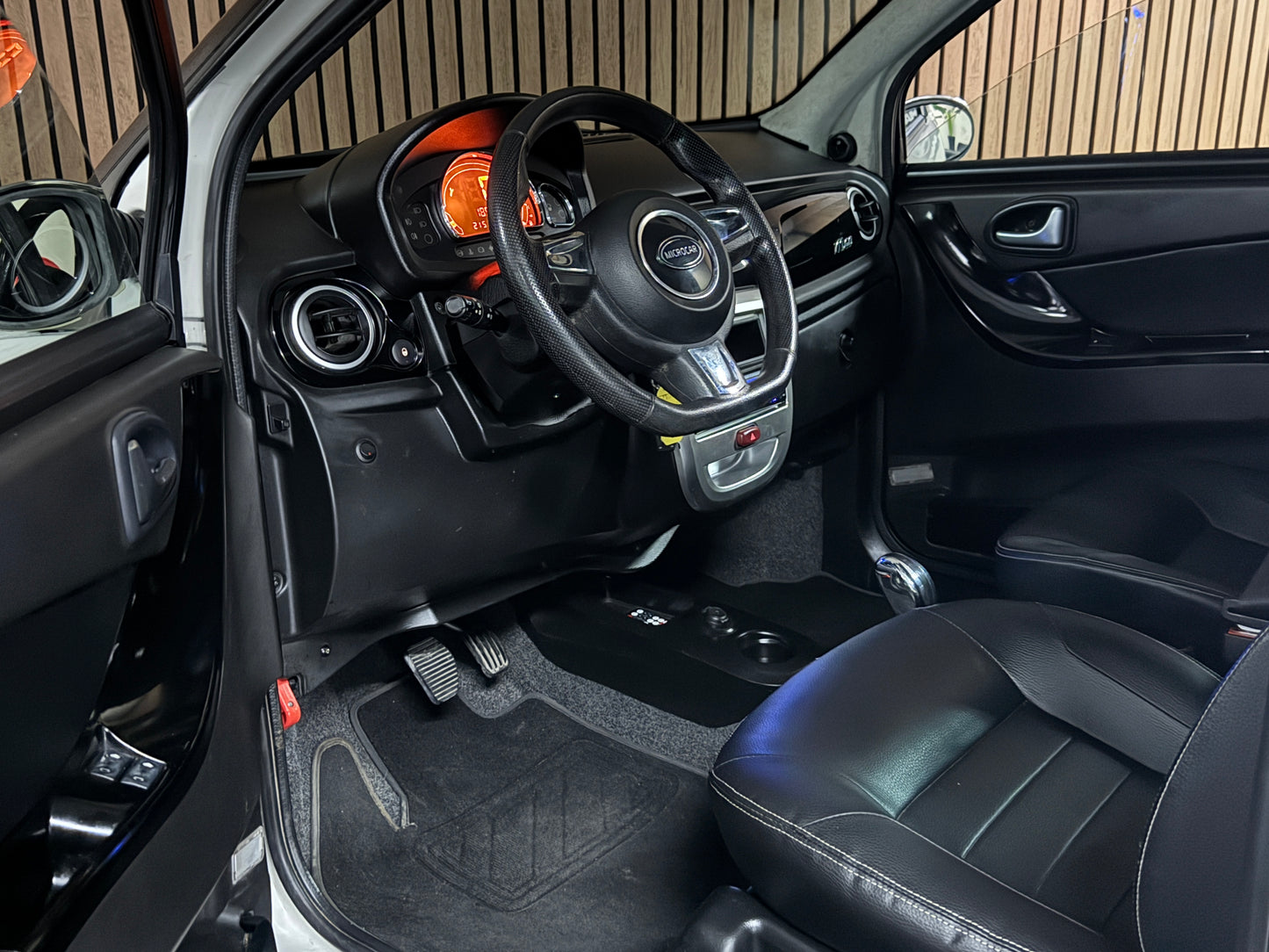 Microcar Mgo SXI Luxe Pack Perlmuttweiß | 45 km/h | Innerhalb 250 KM Kostenlose Lieferung | Mopedauto | Leichtmobile