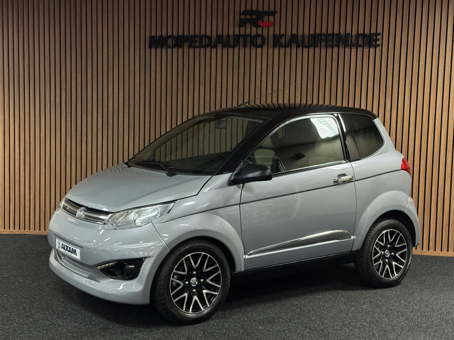 Aixam City Luxe / Chrome Pack / Creme Leder / Parkhilfe | Kubota Motor | 45 km/h | Innerhalb 250 KM Kostenlose Lieferung | Mopedauto | Leichtmobile