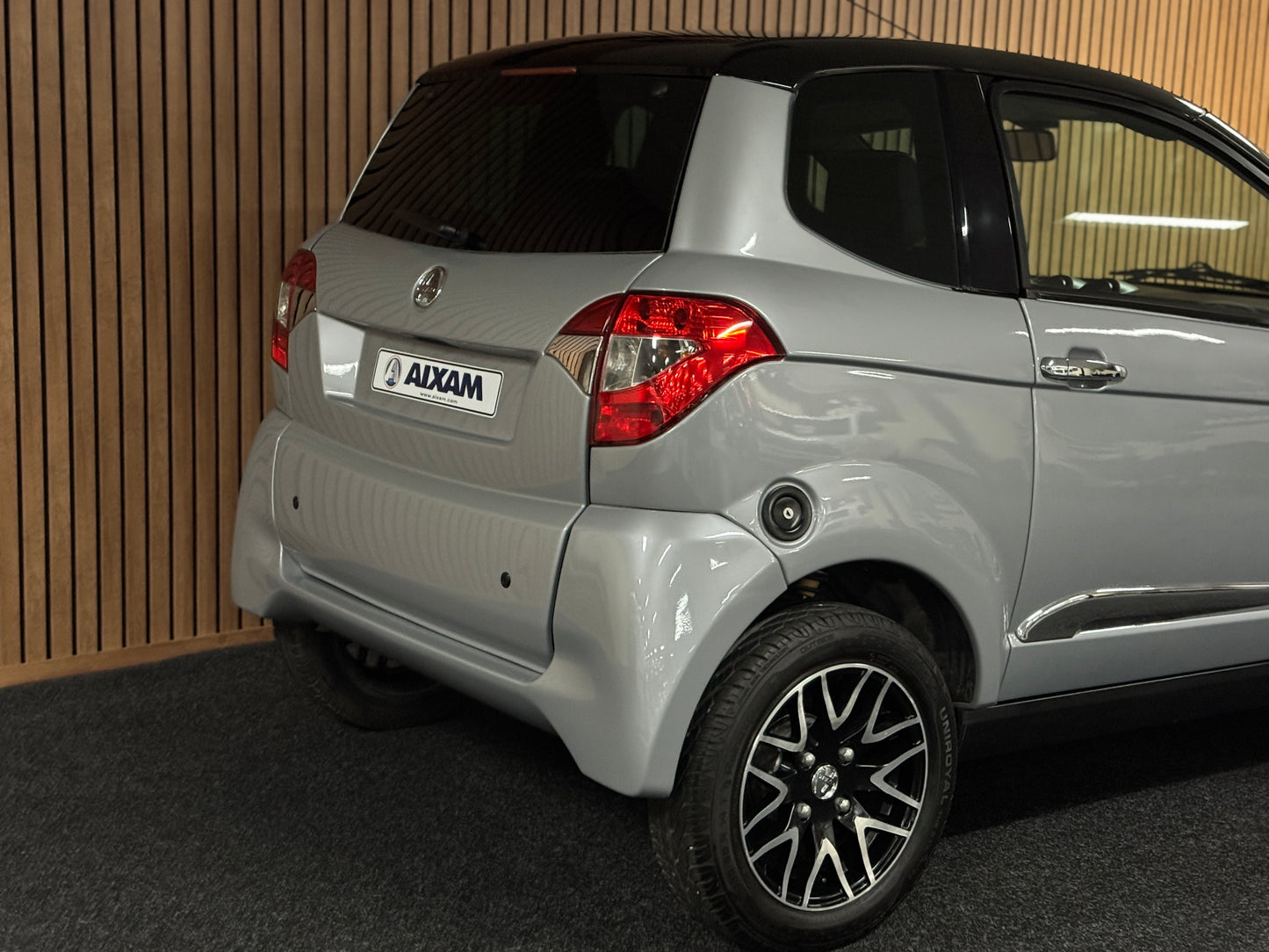 Aixam City Luxe / Chrome Pack / Creme Leder / Parkhilfe | Kubota Motor | 45 km/h | Innerhalb 250 KM Kostenlose Lieferung | Mopedauto | Leichtmobile