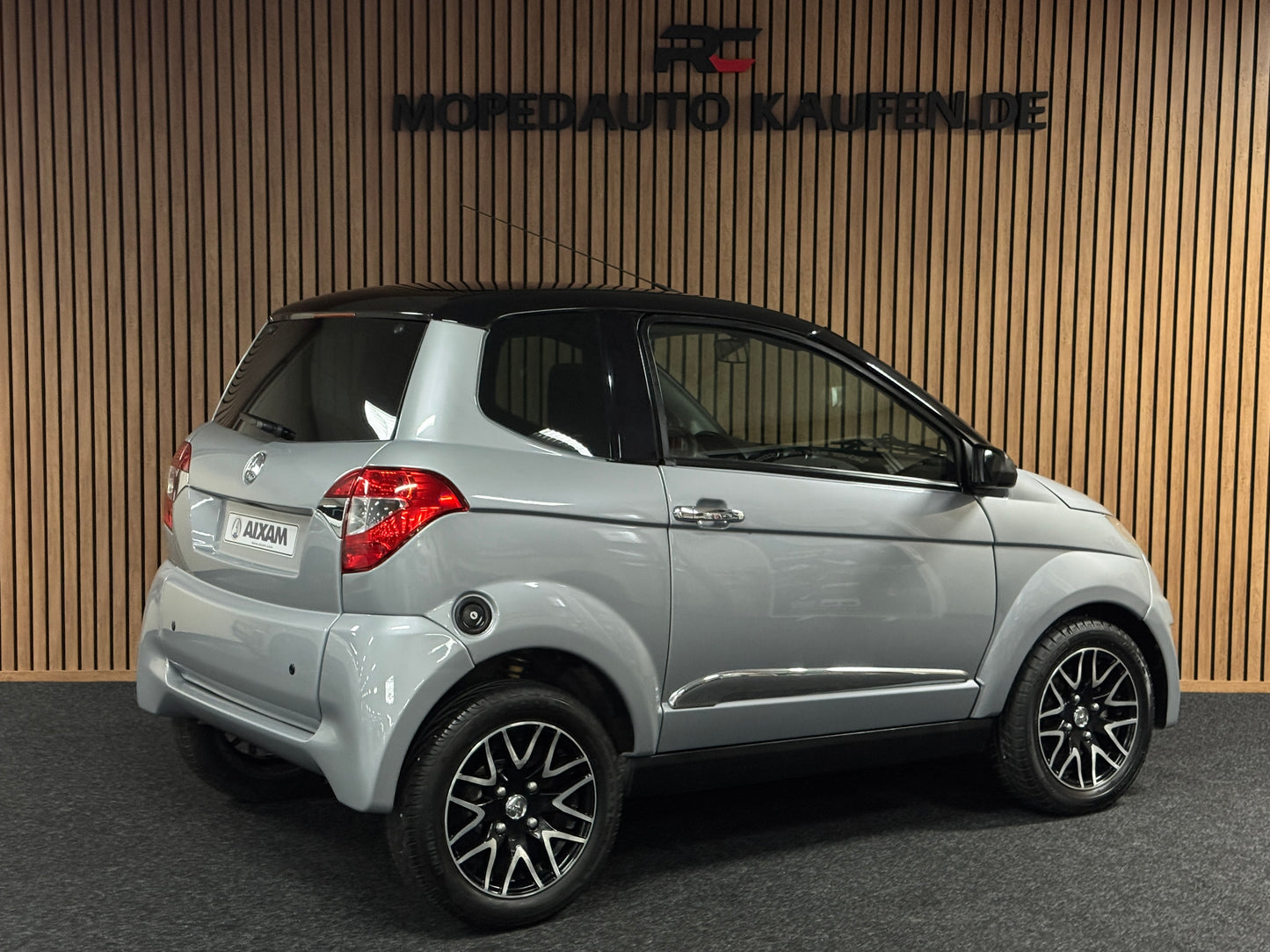 Aixam City Luxe / Chrome Pack / Creme Leder / Parkhilfe | Kubota Motor | 45 km/h | Innerhalb 250 KM Kostenlose Lieferung | Mopedauto | Leichtmobile