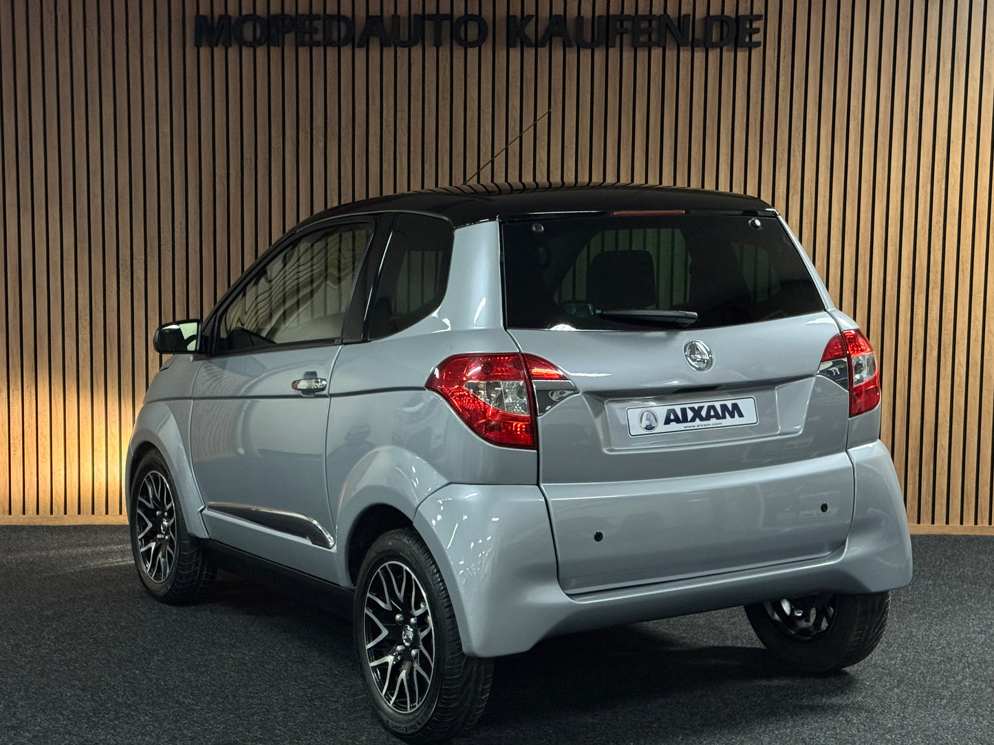 Aixam City Luxe / Chrome Pack / Creme Leder / Parkhilfe | Kubota Motor | 45 km/h | Innerhalb 250 KM Kostenlose Lieferung | Mopedauto | Leichtmobile