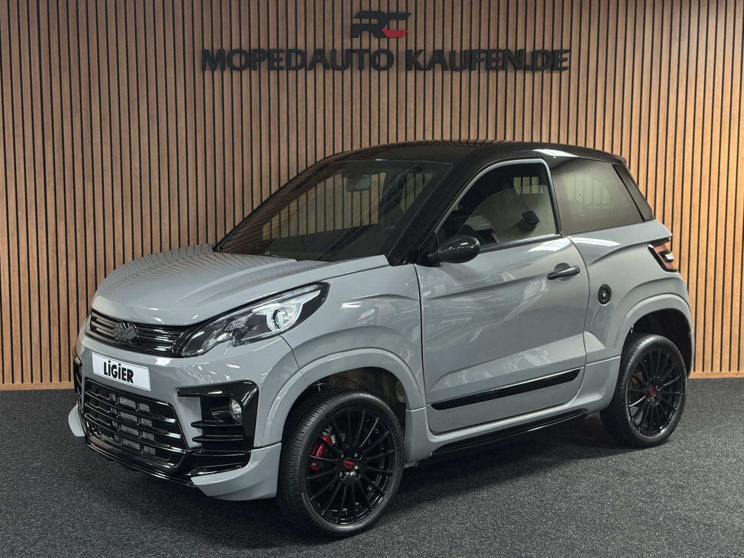 Ligier JS60 Ultimate Sport Nardo | 8 PS leiser DCI Motor | Servolenkung | Rückfahrkamera | 45 km/h | Innerhalb 250 KM Kostenlose Lieferung | Mopedauto | Leichtmobile | Aixam | Microcar | Ligier