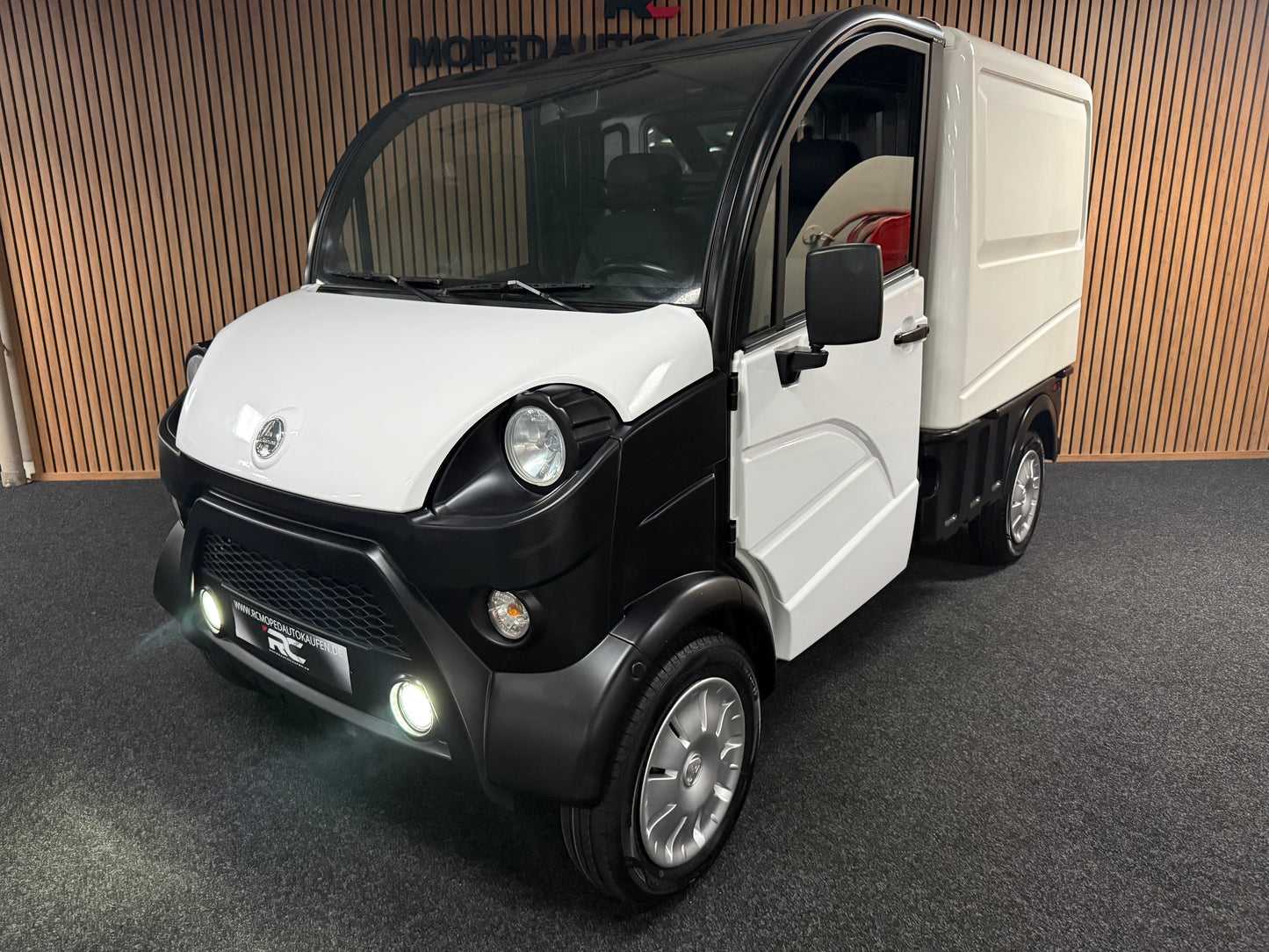 Aixam D-Truck Kastenwagen 45 km/h | Innerhalb 250 KM Kostenlose Lieferung | Mopedauto | Leichtmobile | Aixam | Microcar | Ligier