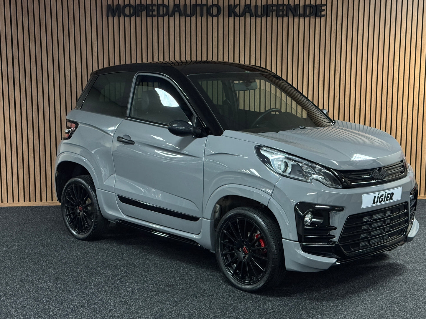 Ligier JS60 Ultimate Sport Nardo | 8 PS leiser DCI Motor | Servolenkung | Rückfahrkamera | 45 km/h | Innerhalb 250 KM Kostenlose Lieferung | Mopedauto | Leichtmobile | Aixam | Microcar | Ligier