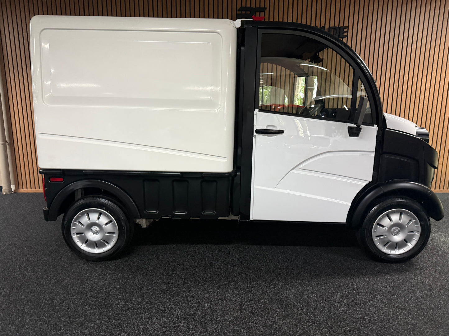 Aixam D-Truck Kastenwagen 45 km/h | Innerhalb 250 KM Kostenlose Lieferung | Mopedauto | Leichtmobile | Aixam | Microcar | Ligier