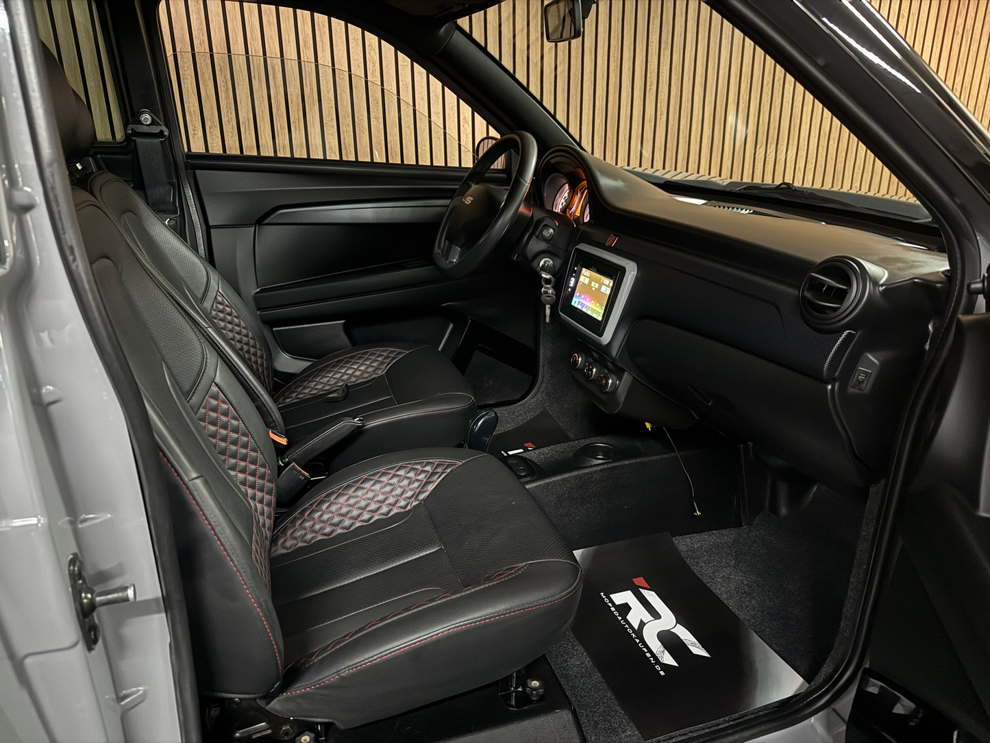 Ligier JS60 Ultimate Sport Nardo | 8 PS leiser DCI Motor | Servolenkung | Rückfahrkamera | 45 km/h | Innerhalb 250 KM Kostenlose Lieferung | Mopedauto | Leichtmobile | Aixam | Microcar | Ligier