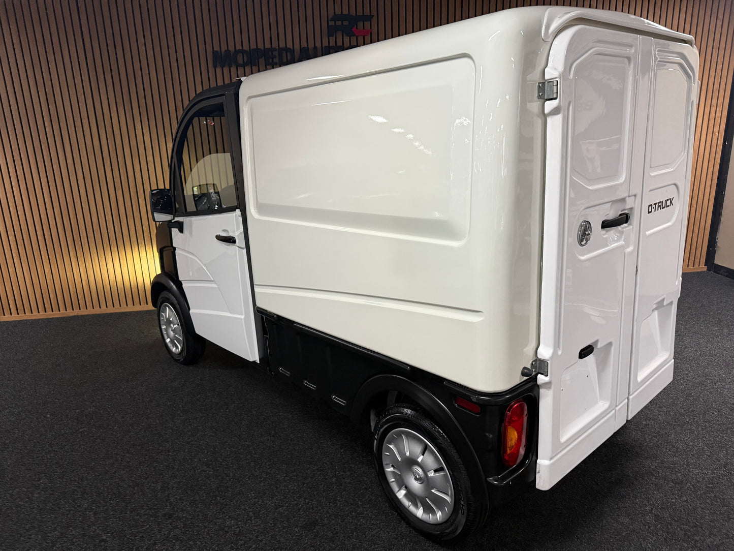 Aixam D-Truck Kastenwagen 45 km/h | Innerhalb 250 KM Kostenlose Lieferung | Mopedauto | Leichtmobile | Aixam | Microcar | Ligier