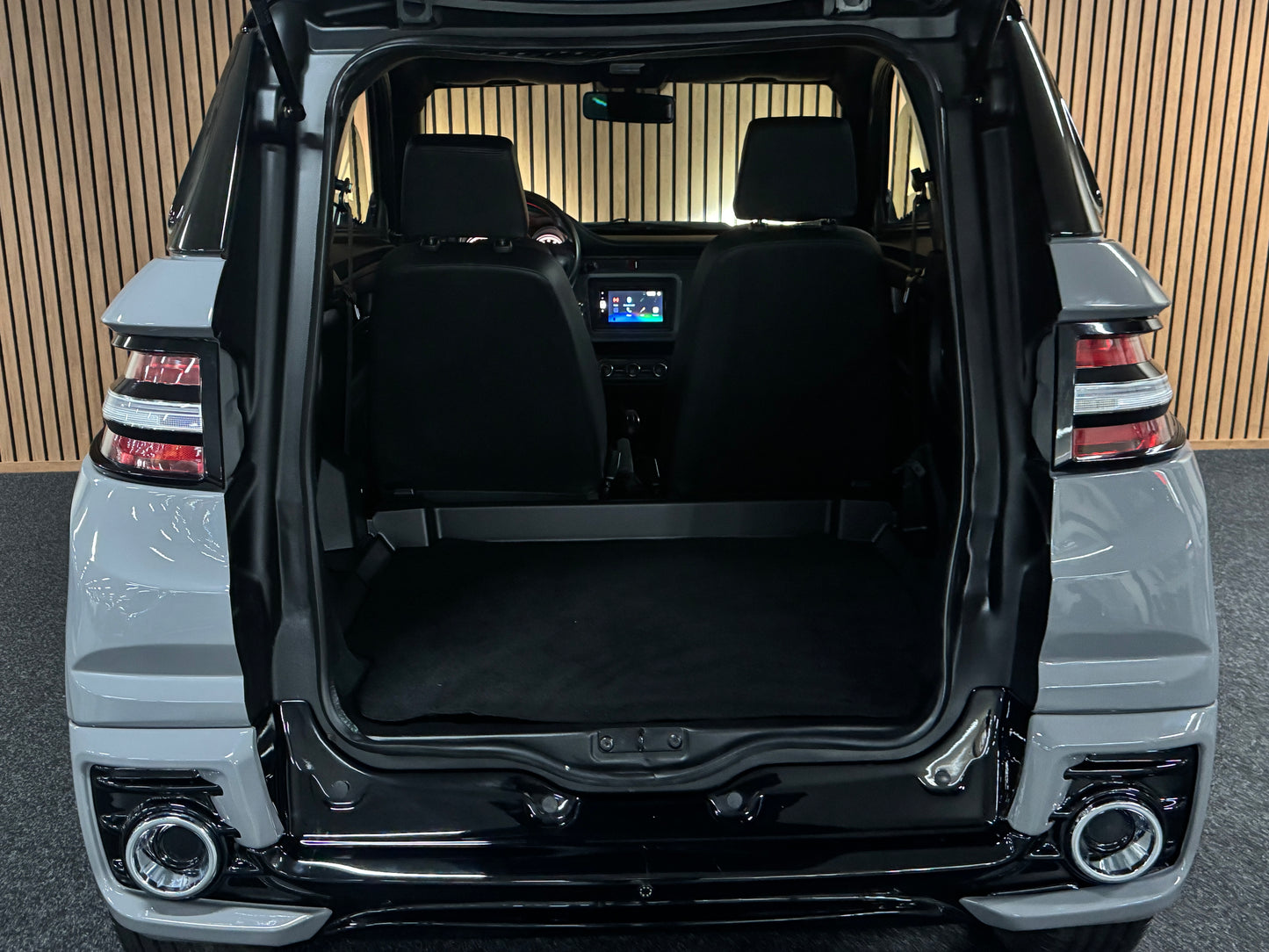Ligier JS60 Ultimate Sport Nardo | 8 PS leiser DCI Motor | Servolenkung | Rückfahrkamera | 45 km/h | Innerhalb 250 KM Kostenlose Lieferung | Mopedauto | Leichtmobile | Aixam | Microcar | Ligier