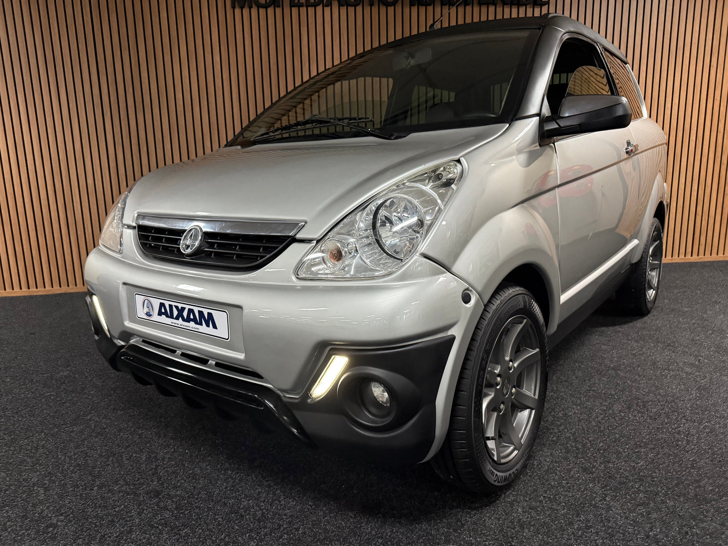 Aixam Crossover XXL Kofferraum | Kubota motor | 45 km/h | Innerhalb 250 KM Kostenlose Lieferung | Mopedauto | Leichtmobile