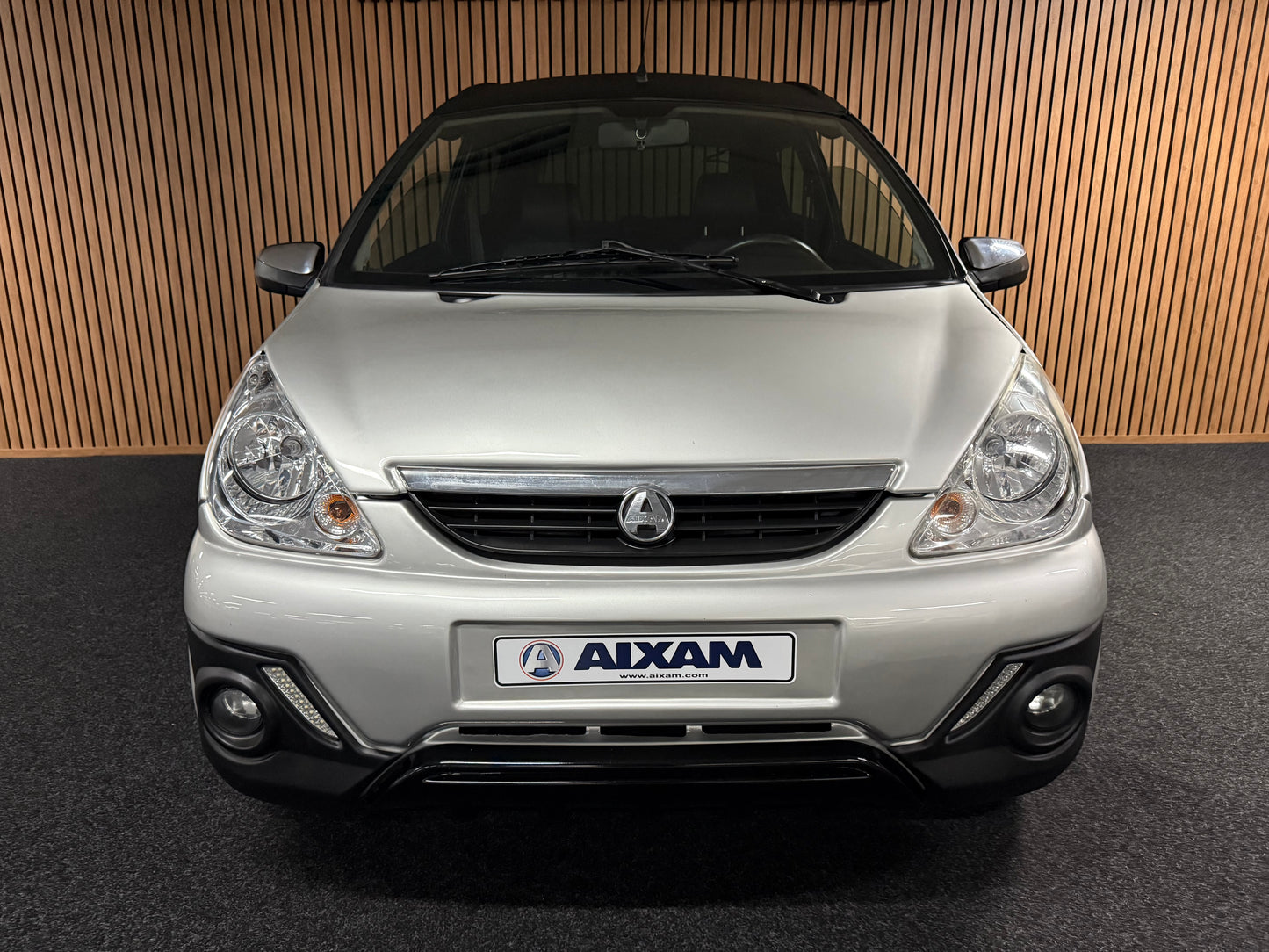 Aixam Crossover XXL Kofferraum | Kubota motor | 45 km/h | Innerhalb 250 KM Kostenlose Lieferung | Mopedauto | Leichtmobile