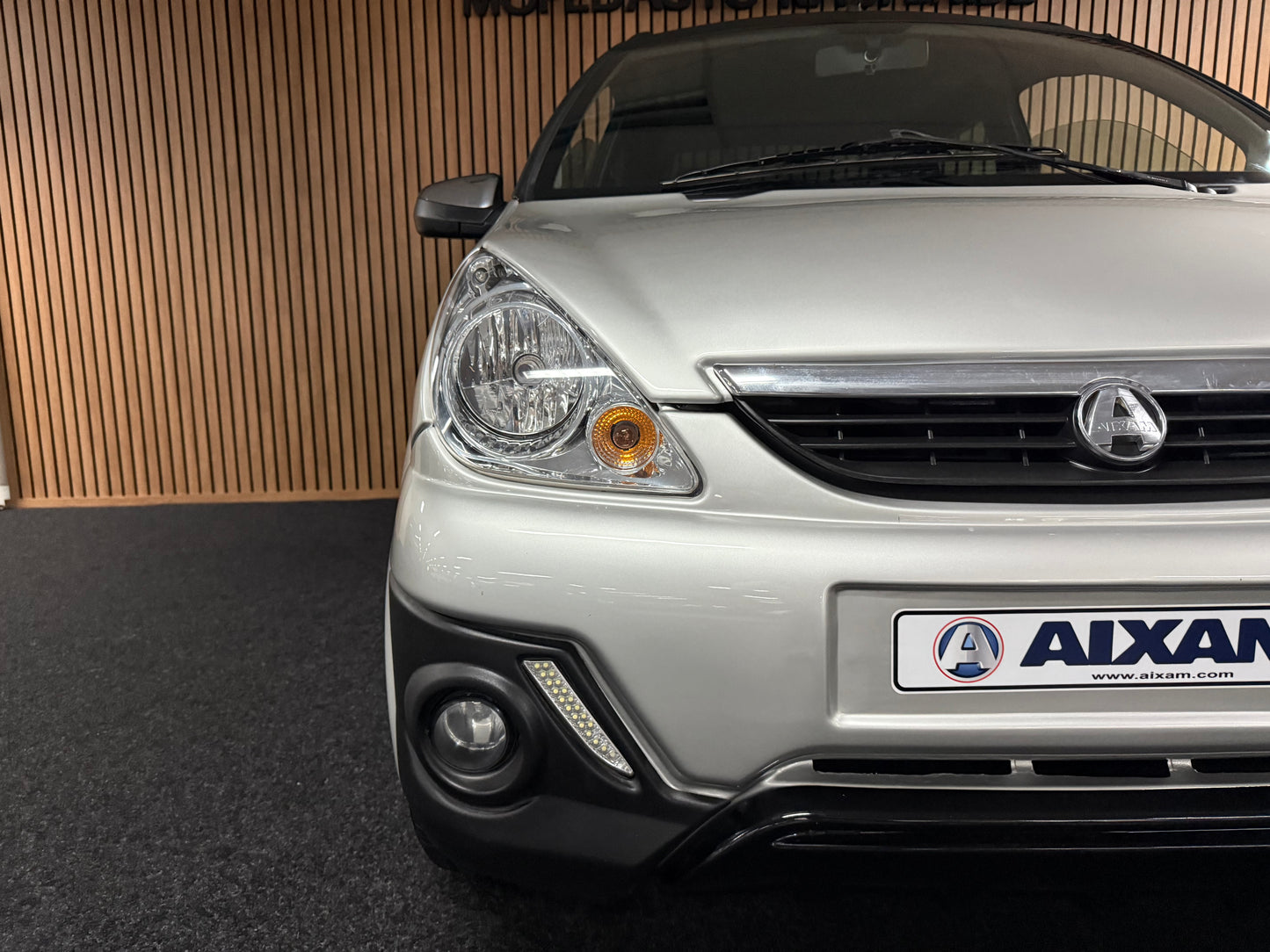 Aixam Crossover XXL Kofferraum | Kubota motor | 45 km/h | Innerhalb 250 KM Kostenlose Lieferung | Mopedauto | Leichtmobile