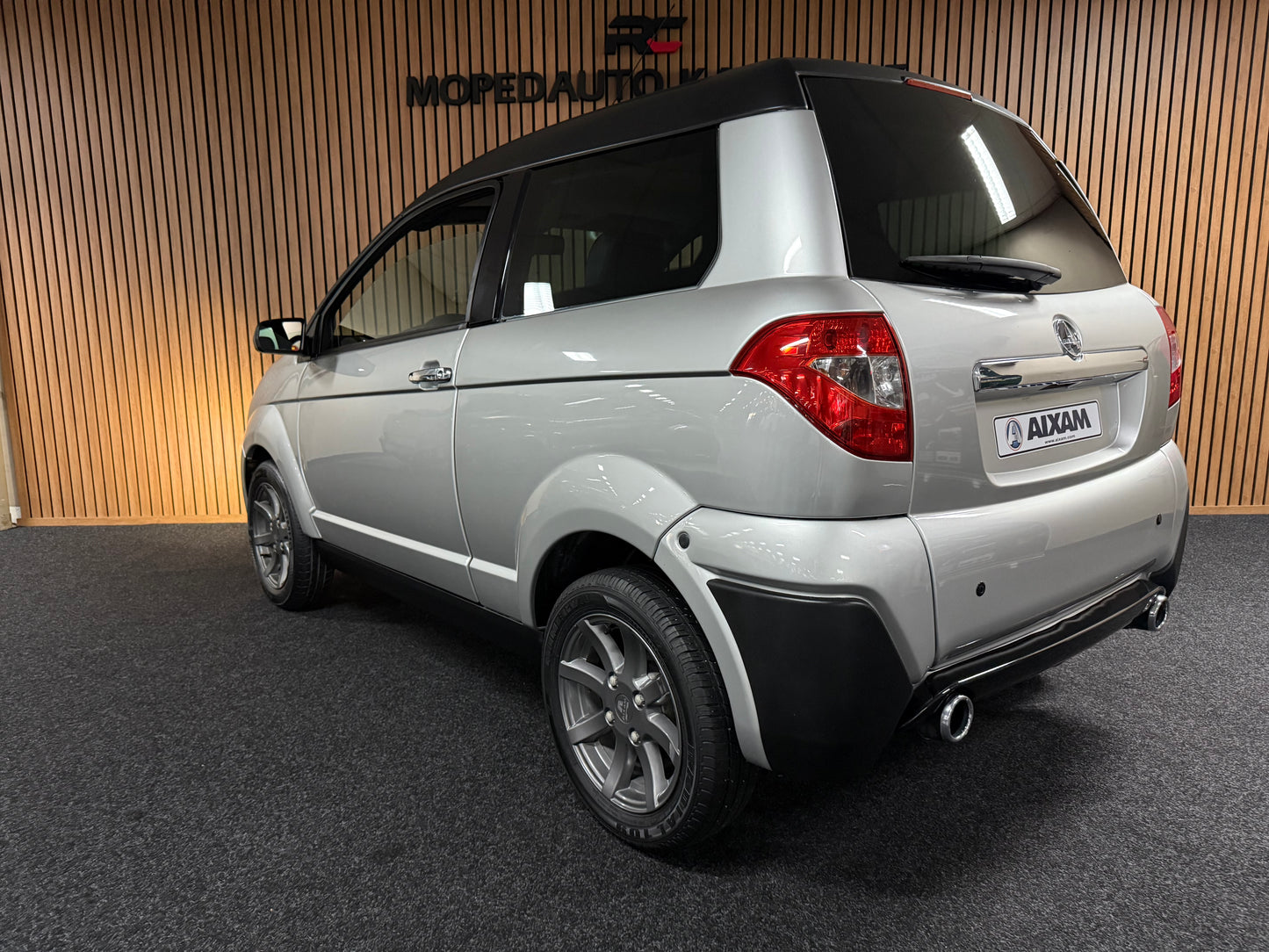 Aixam Crossover XXL Kofferraum | Kubota motor | 45 km/h | Innerhalb 250 KM Kostenlose Lieferung | Mopedauto | Leichtmobile