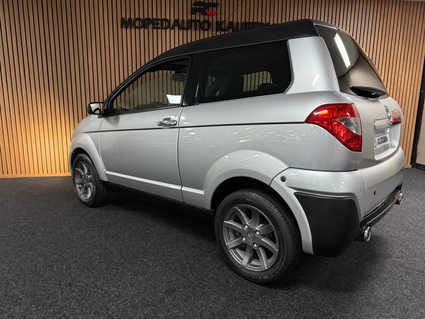 Aixam Crossover XXL Kofferraum | Kubota motor | 45 km/h | Innerhalb 250 KM Kostenlose Lieferung | Mopedauto | Leichtmobile