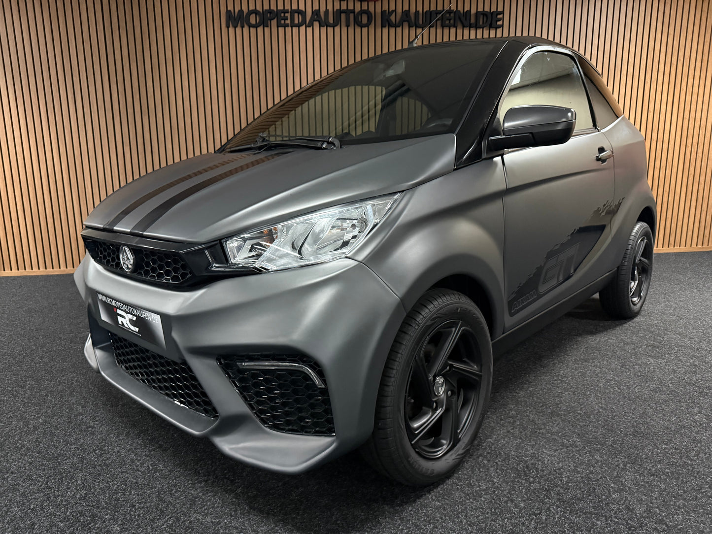 Aixam City Sport Coupé GTI Nardo Grau | 8 PS Kubota Motor | Rückfahrkamera | 45 km/h | Innerhalb 250 KM Kostenlose Lieferung | Mopedauto | Leichtmobile