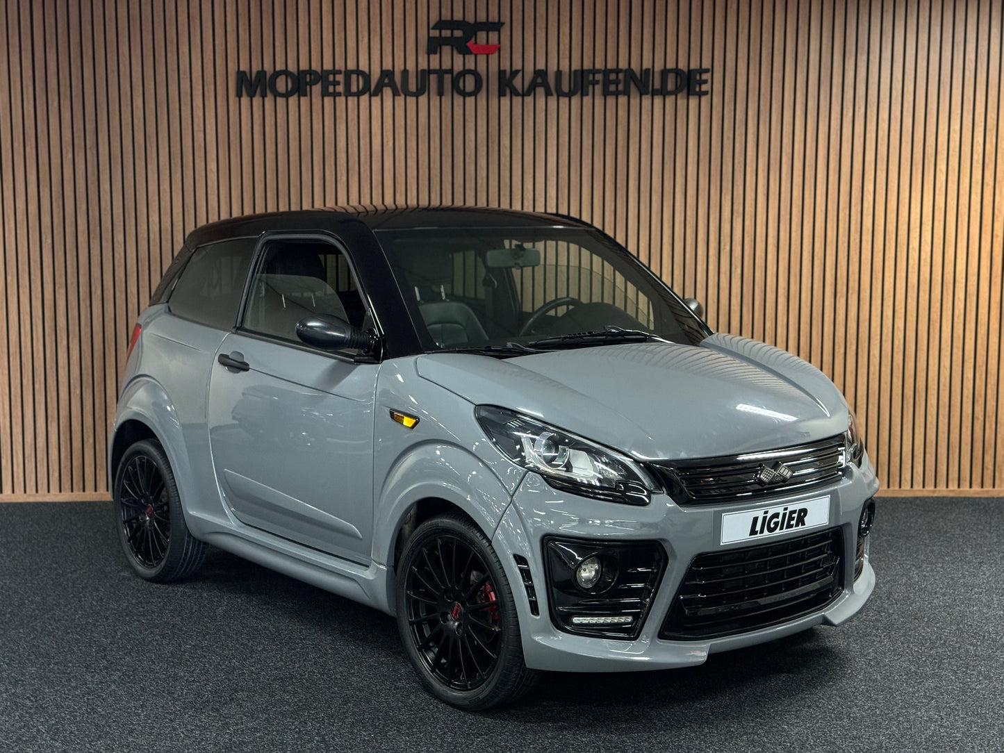 Ligier JS50 Ultimate Sport | 8 PS leiser DCI Motor | 45 km/h | Rückfahrkamera | Innerhalb 250 KM Kostenlose Lieferung | Mopedauto | Leichtmobile