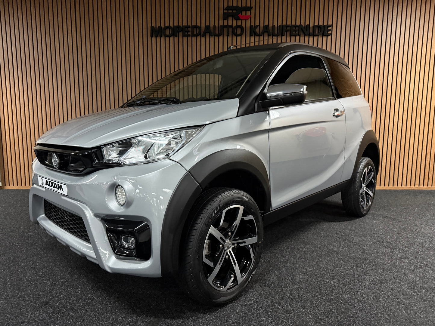 Aixam Crossline XXL 2020 | 8 PS Motor | 45 km/h | Rückfahrkamera | Innerhalb 250 KM Kostenlose Lieferung | Mopedauto | Leichtmobile