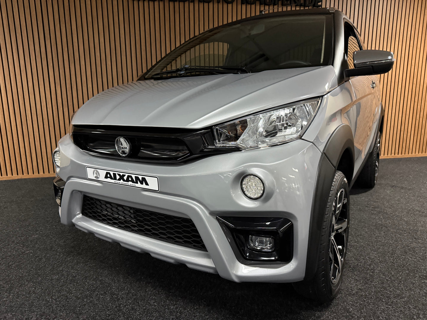 Aixam Crossline XXL 2020 | 8 PS Motor | 45 km/h | Rückfahrkamera | Innerhalb 250 KM Kostenlose Lieferung | Mopedauto | Leichtmobile