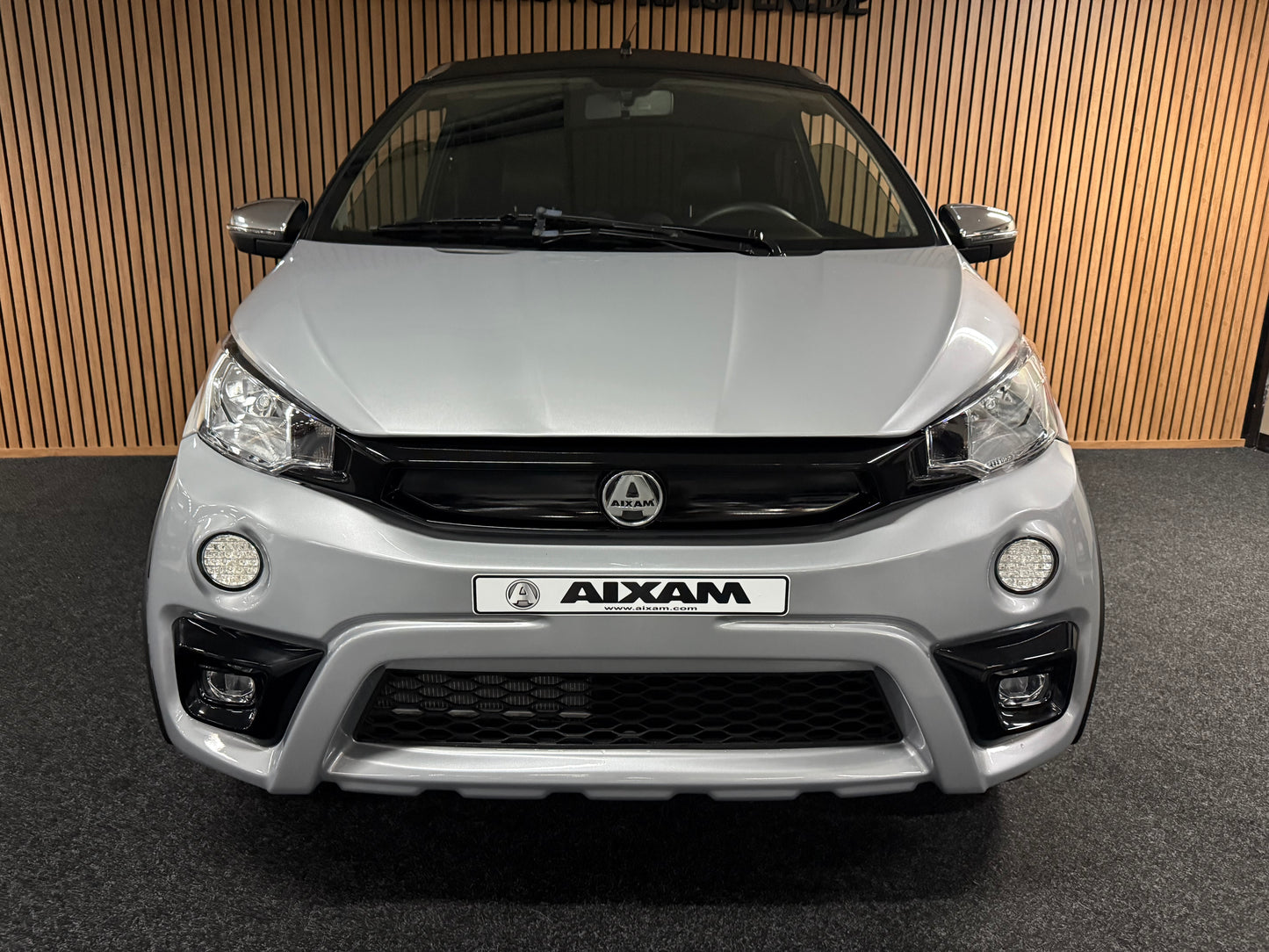 Aixam Crossline XXL 2020 | 8 PS Motor | 45 km/h | Rückfahrkamera | Innerhalb 250 KM Kostenlose Lieferung | Mopedauto | Leichtmobile