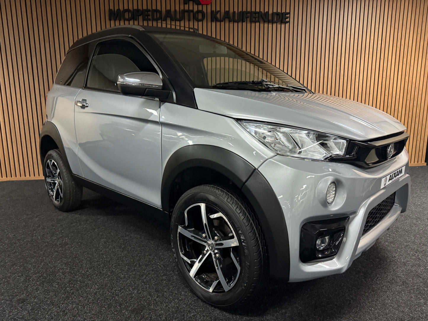 Aixam Crossline XXL 2020 | 8 PS Motor | 45 km/h | Rückfahrkamera | Innerhalb 250 KM Kostenlose Lieferung | Mopedauto | Leichtmobile