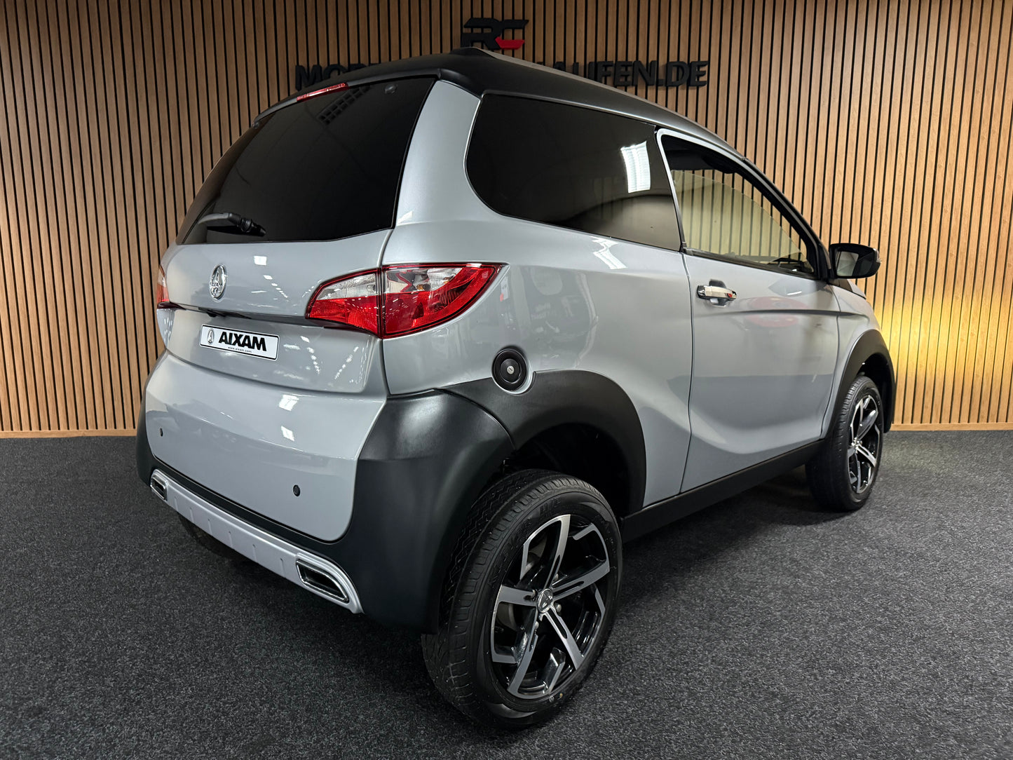 Aixam Crossline XXL 2020 | 8 PS Motor | 45 km/h | Rückfahrkamera | Innerhalb 250 KM Kostenlose Lieferung | Mopedauto | Leichtmobile