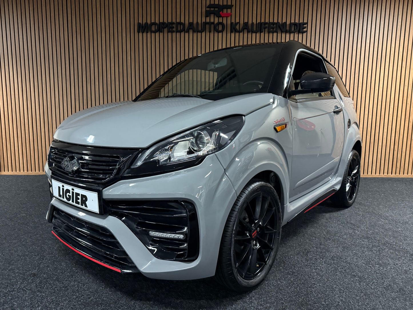 Ligier JS50 Ultimate Sport Facelift | Nardo Grau Sport | Multi-Media |Servolenkung | 8 PS leiser DCI Motor | 45 km/h | Rückfahrkamera | Innerhalb 250 KM Kostenlose Lieferung | Mopedauto | Leichtmobile