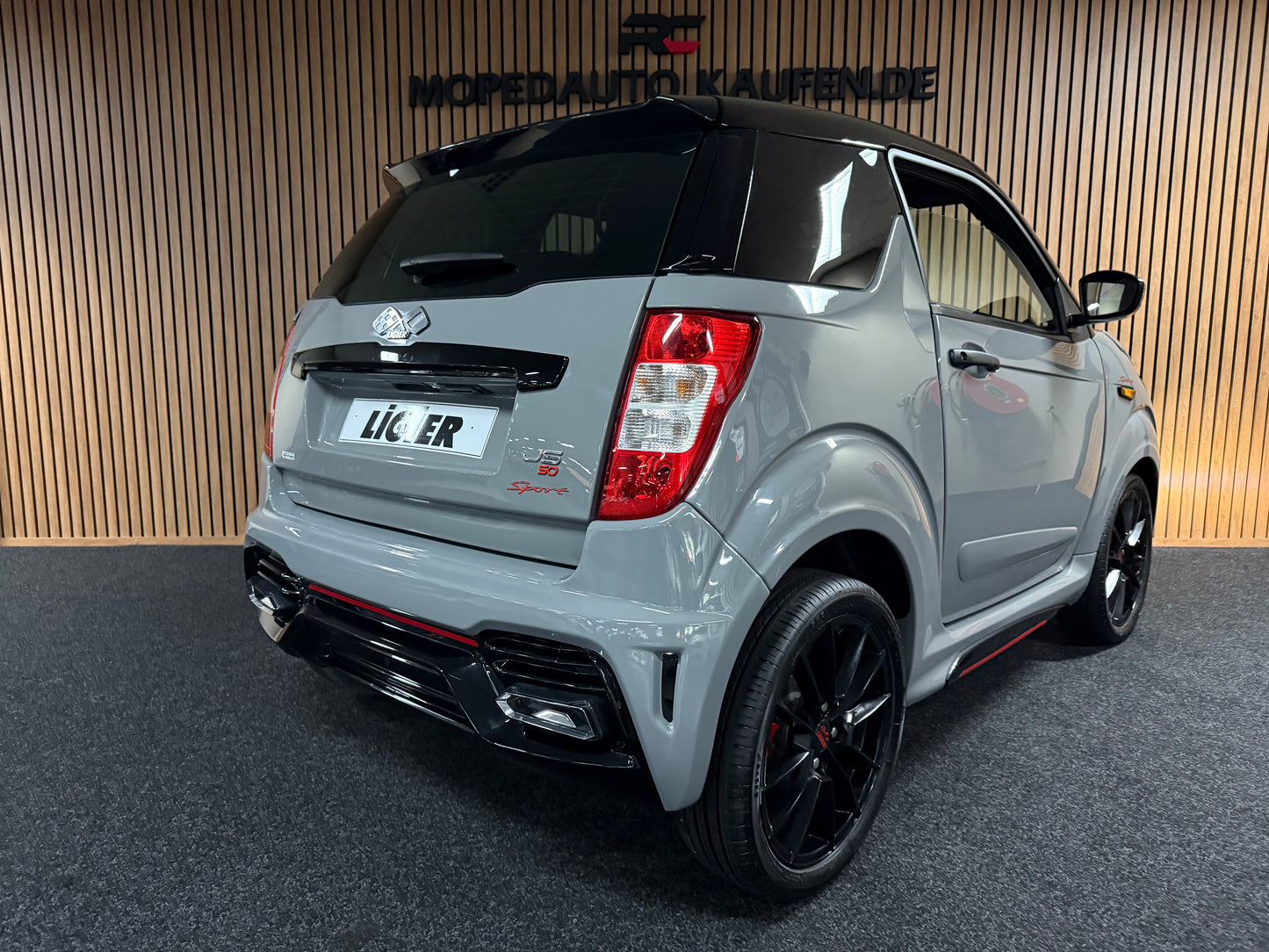 Ligier JS50 Ultimate Sport Facelift | Nardo Grau Sport | Multi-Media |Servolenkung | 8 PS leiser DCI Motor | 45 km/h | Rückfahrkamera | Innerhalb 250 KM Kostenlose Lieferung | Mopedauto | Leichtmobile