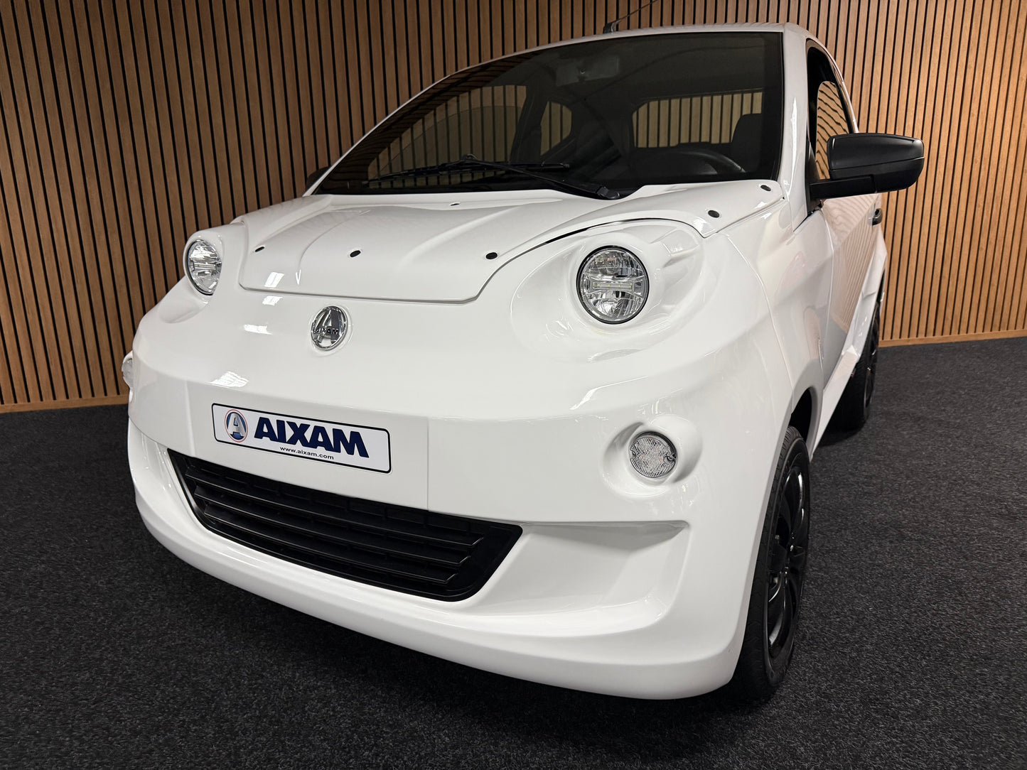 Aixam Minauto 2024 | 8 PS Motor | 45 km/h | Innerhalb 250 KM Kostenlose Lieferung | Mopedauto | Leichtmobile | Aixam | Microcar | Ligier
