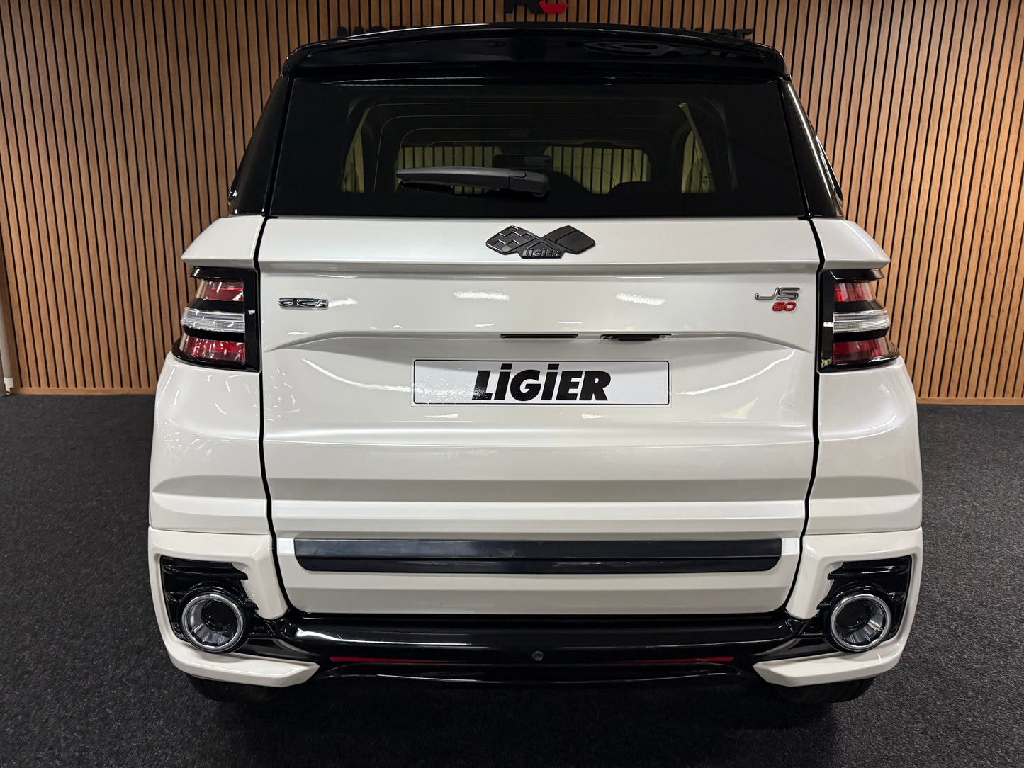 Ligier JS60 Ultimate Sport | 8 PS leiser DCI Motor | XXL Multi Media | Servolenkung | Rückfahrkamera | 45 km/h | Innerhalb 250 KM Kostenlose Lieferung | Mopedauto | Leichtmobile | Aixam | Microcar