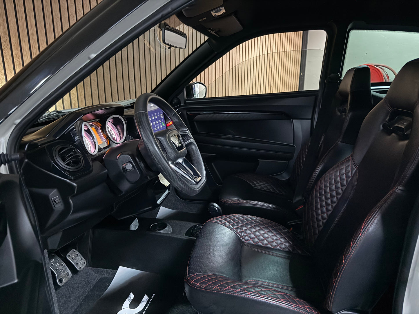 Ligier JS60 Ultimate Sport | 8 PS leiser DCI Motor | XXL Multi Media | Servolenkung | Rückfahrkamera | 45 km/h | Innerhalb 250 KM Kostenlose Lieferung | Mopedauto | Leichtmobile | Aixam | Microcar