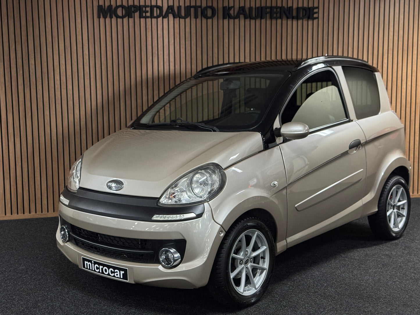Microcar Mgo SXI | 15245 KM | *NETT* | Airbag | leiser DCI Motor | 45 km/h | Innerhalb 250 KM Kostenlose Lieferung | Mopedauto | Leichtmobile
