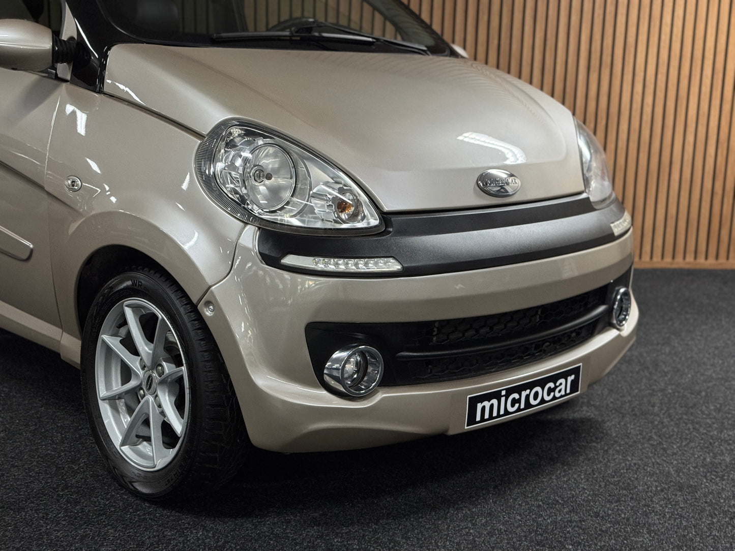 Microcar Mgo SXI | 15245 KM | *NETT* | Airbag | leiser DCI Motor | 45 km/h | Innerhalb 250 KM Kostenlose Lieferung | Mopedauto | Leichtmobile