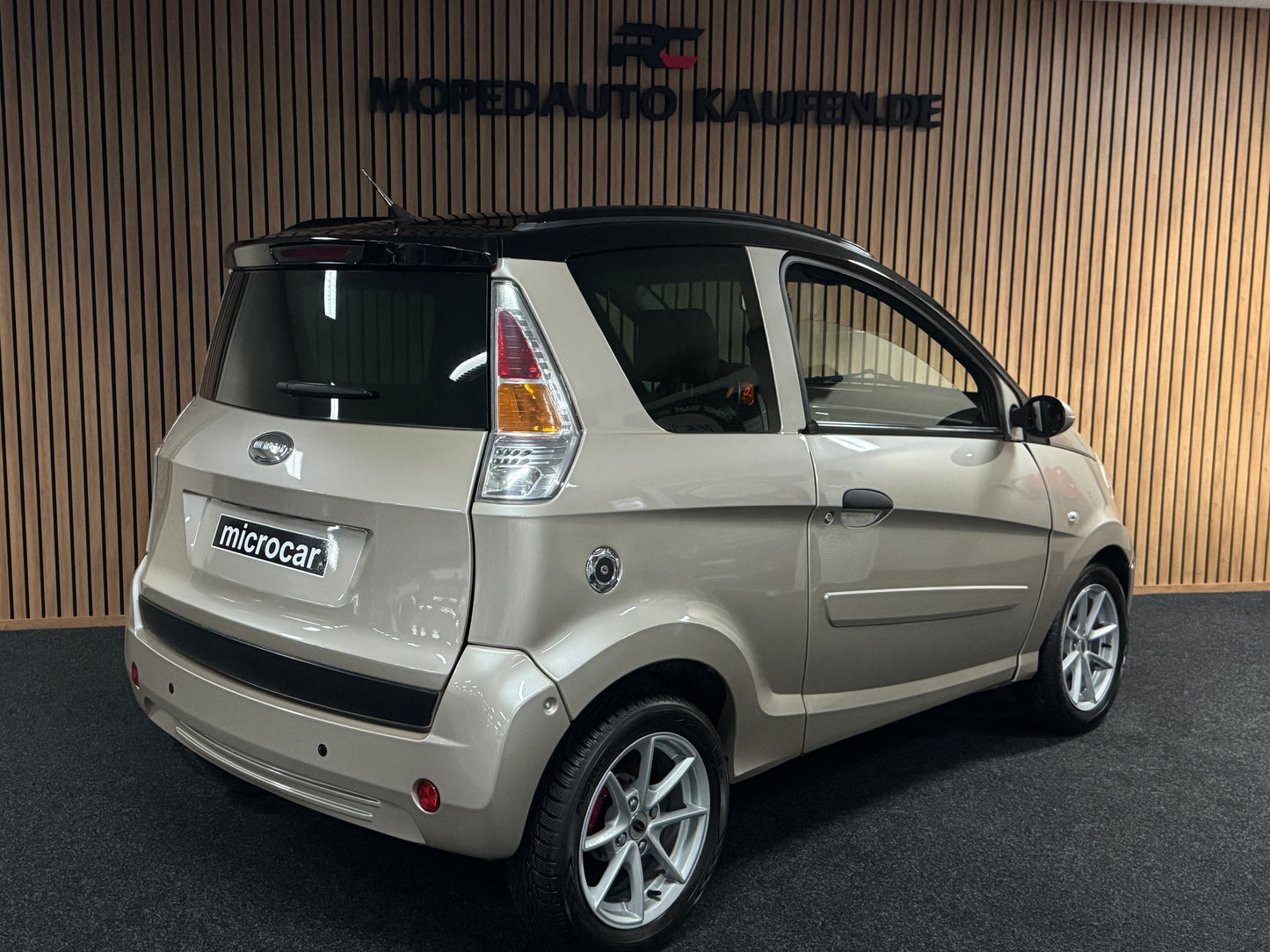 Microcar Mgo SXI | 15245 KM | *NETT* | Airbag | leiser DCI Motor | 45 km/h | Innerhalb 250 KM Kostenlose Lieferung | Mopedauto | Leichtmobile