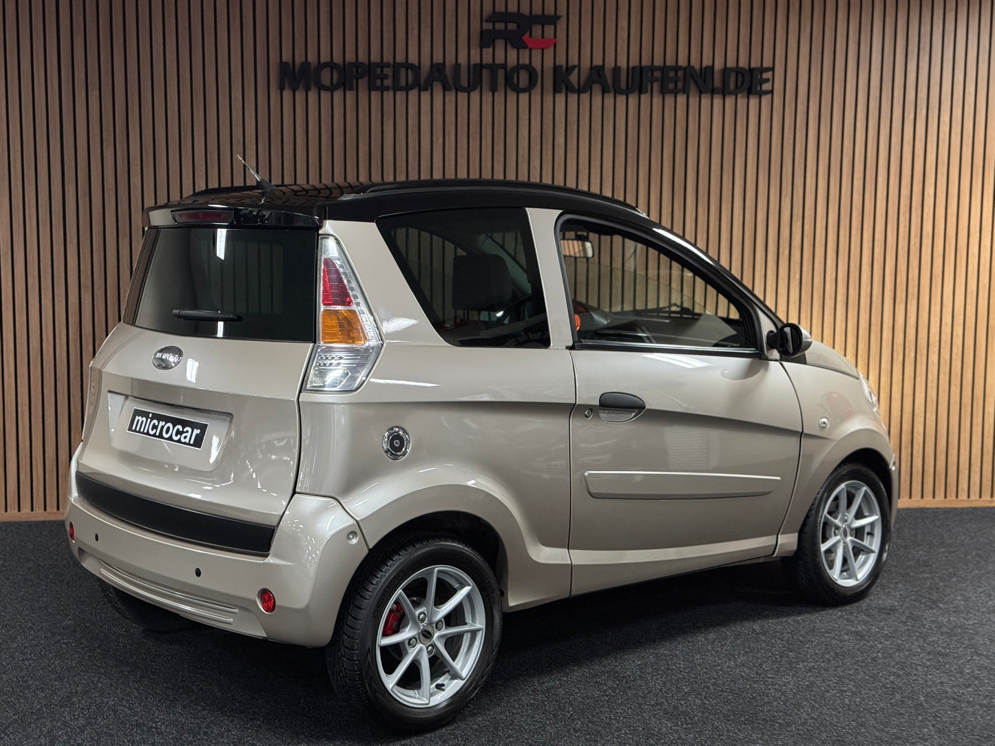 Microcar Mgo SXI | 15245 KM | *NETT* | Airbag | leiser DCI Motor | 45 km/h | Innerhalb 250 KM Kostenlose Lieferung | Mopedauto | Leichtmobile