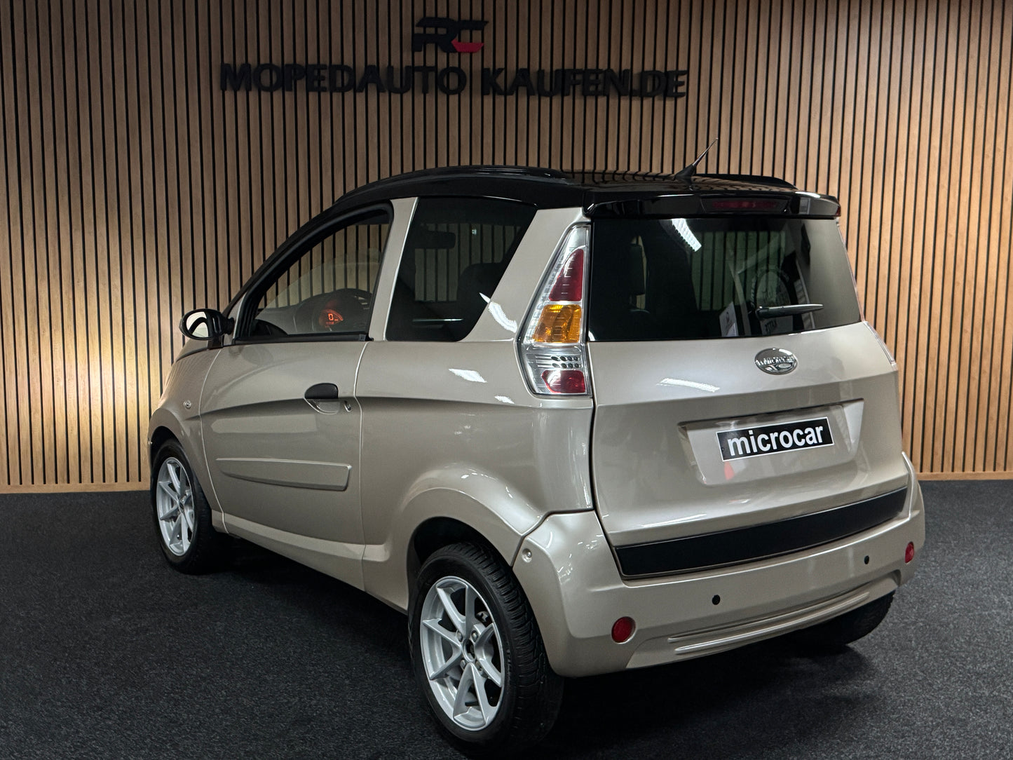Microcar Mgo SXI | 15245 KM | *NETT* | Airbag | leiser DCI Motor | 45 km/h | Innerhalb 250 KM Kostenlose Lieferung | Mopedauto | Leichtmobile
