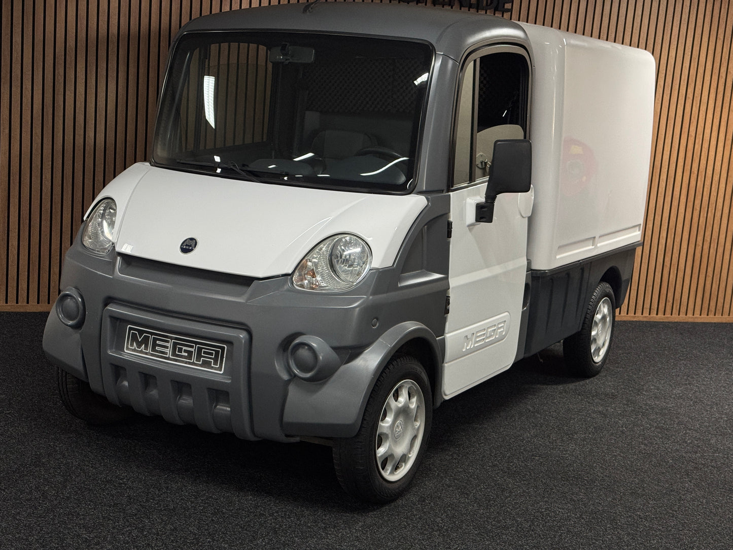 Aixam Mega Truck Kastenwagen *1e Besitzer* 45 km/h | Innerhalb 250 KM Kostenlose Lieferung | Mopedauto | Leichtmobile | Aixam | Microcar | Ligier