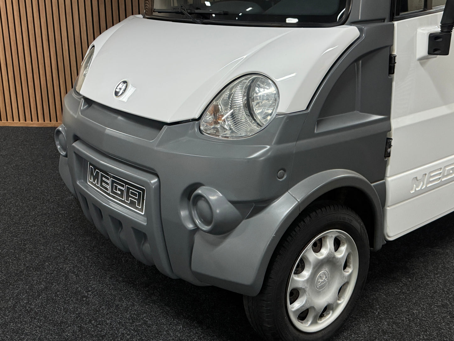 Aixam Mega Truck Kastenwagen *1e Besitzer* 45 km/h | Innerhalb 250 KM Kostenlose Lieferung | Mopedauto | Leichtmobile | Aixam | Microcar | Ligier