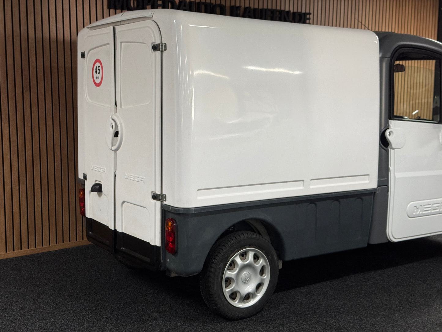 Aixam Mega Truck Kastenwagen *1e Besitzer* 45 km/h | Innerhalb 250 KM Kostenlose Lieferung | Mopedauto | Leichtmobile | Aixam | Microcar | Ligier