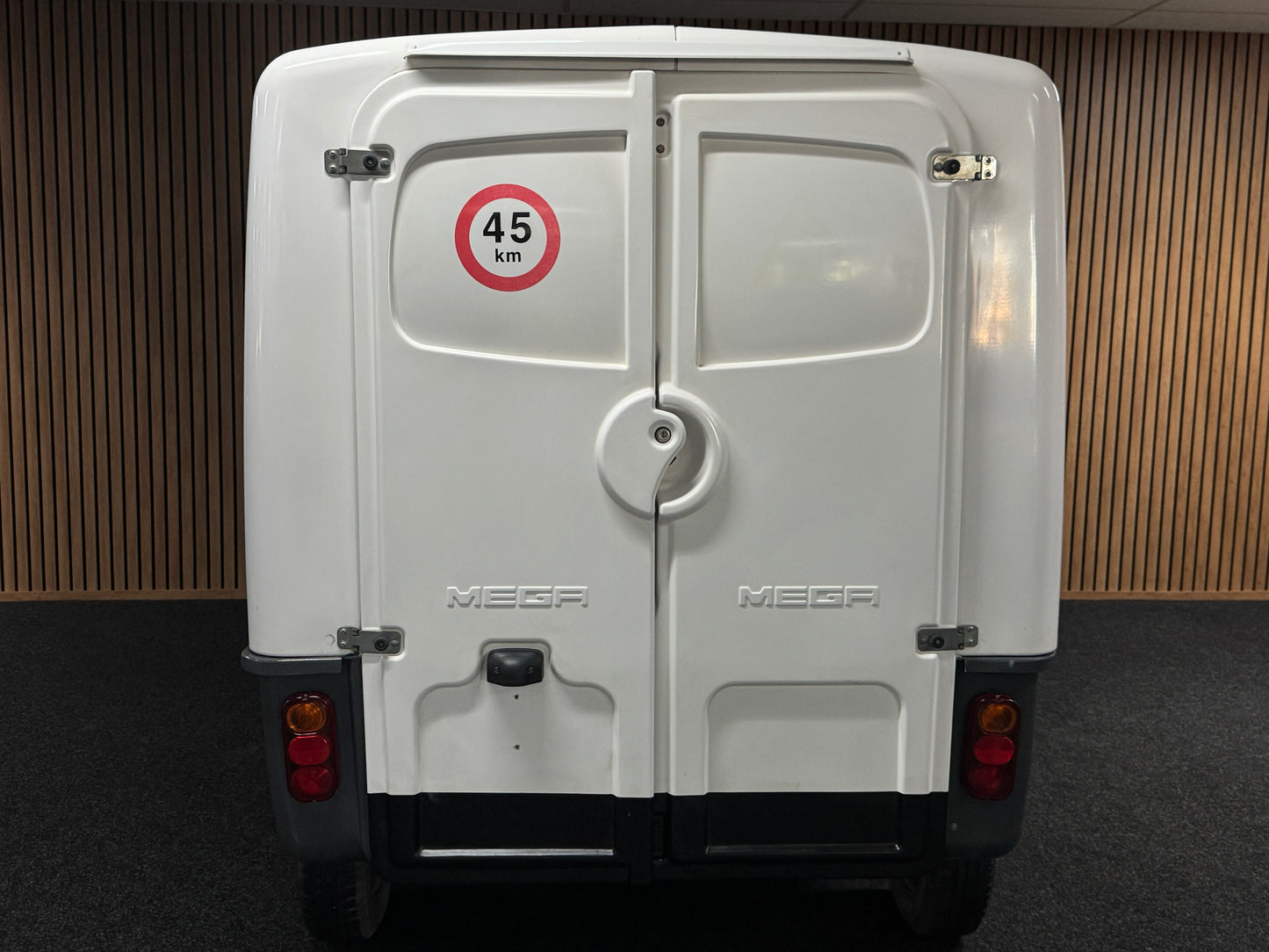 Aixam Mega Truck Kastenwagen *1e Besitzer* 45 km/h | Innerhalb 250 KM Kostenlose Lieferung | Mopedauto | Leichtmobile | Aixam | Microcar | Ligier