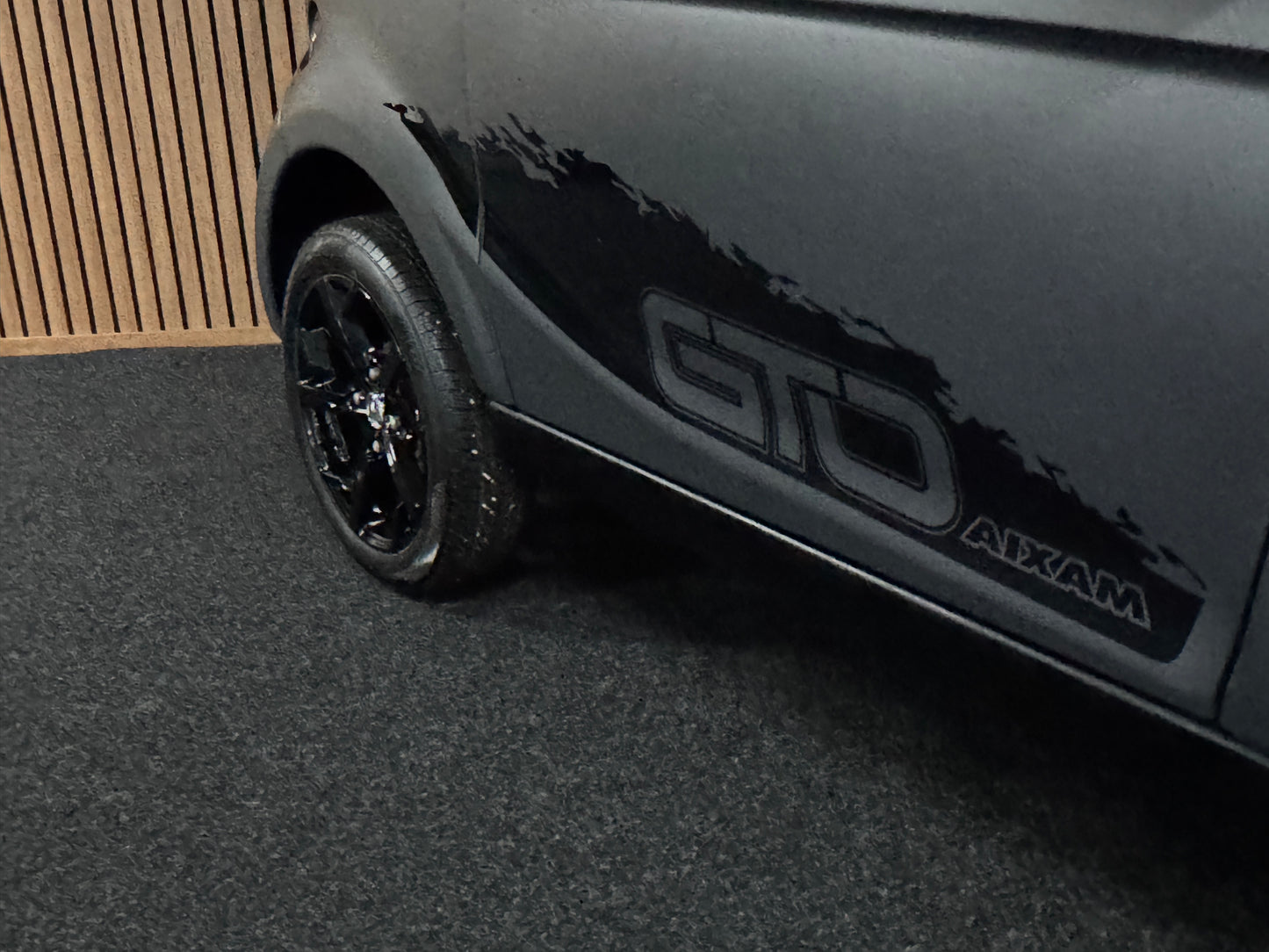 Aixam City Sport MATT GRAU GTO | 2022 | 8 PS Kubota Motor | Rückfahrkamera / Carbon | blaue Gürtel | Innerhalb 250 KM Kostenlose Lieferung | Mopedauto | Leichtmobile | Aixam | Microcar | Ligier