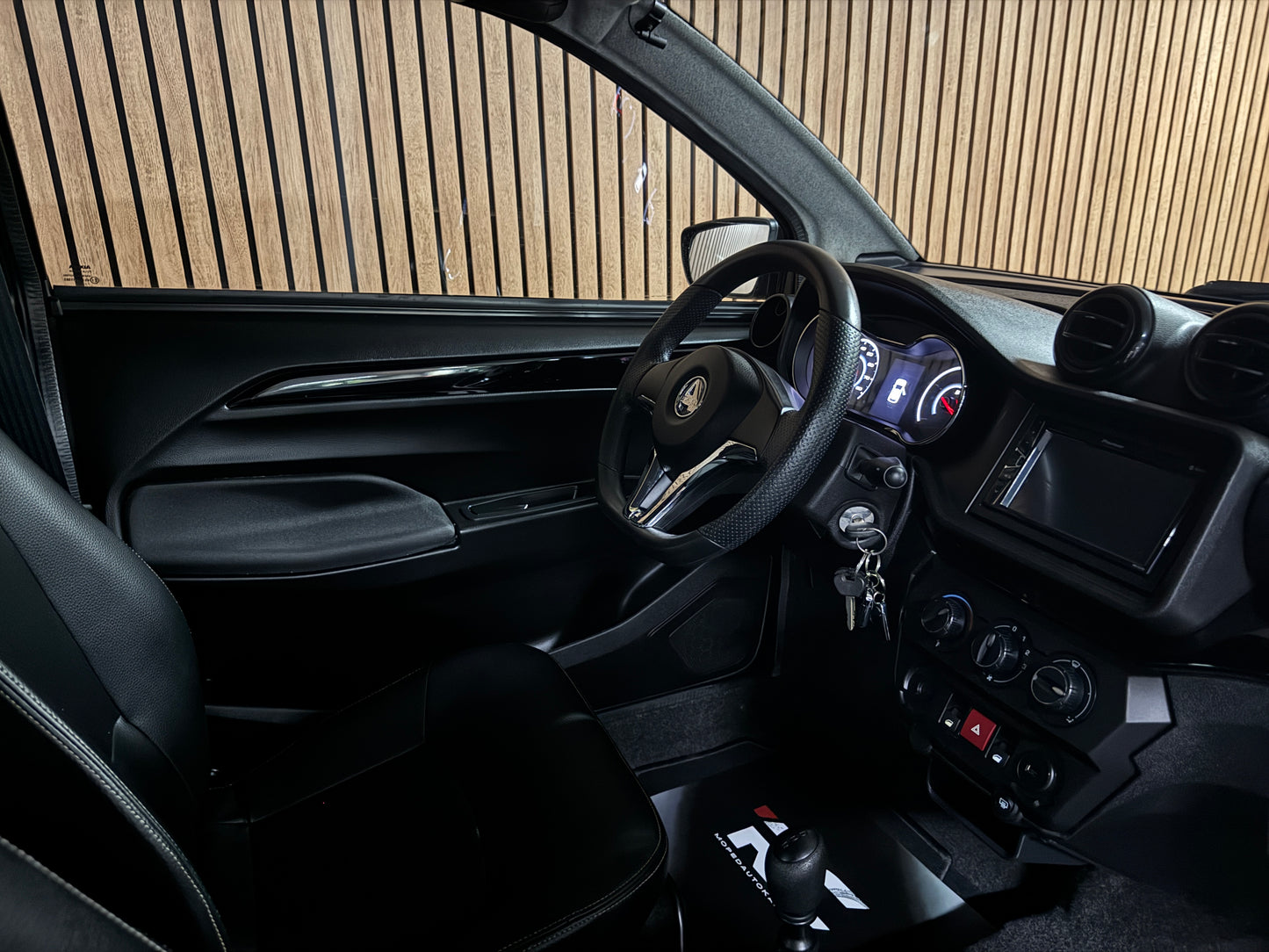 Aixam City Sport MATT GRAU GTO | 2022 | 8 PS Kubota Motor | Rückfahrkamera / Carbon | blaue Gürtel | Innerhalb 250 KM Kostenlose Lieferung | Mopedauto | Leichtmobile | Aixam | Microcar | Ligier