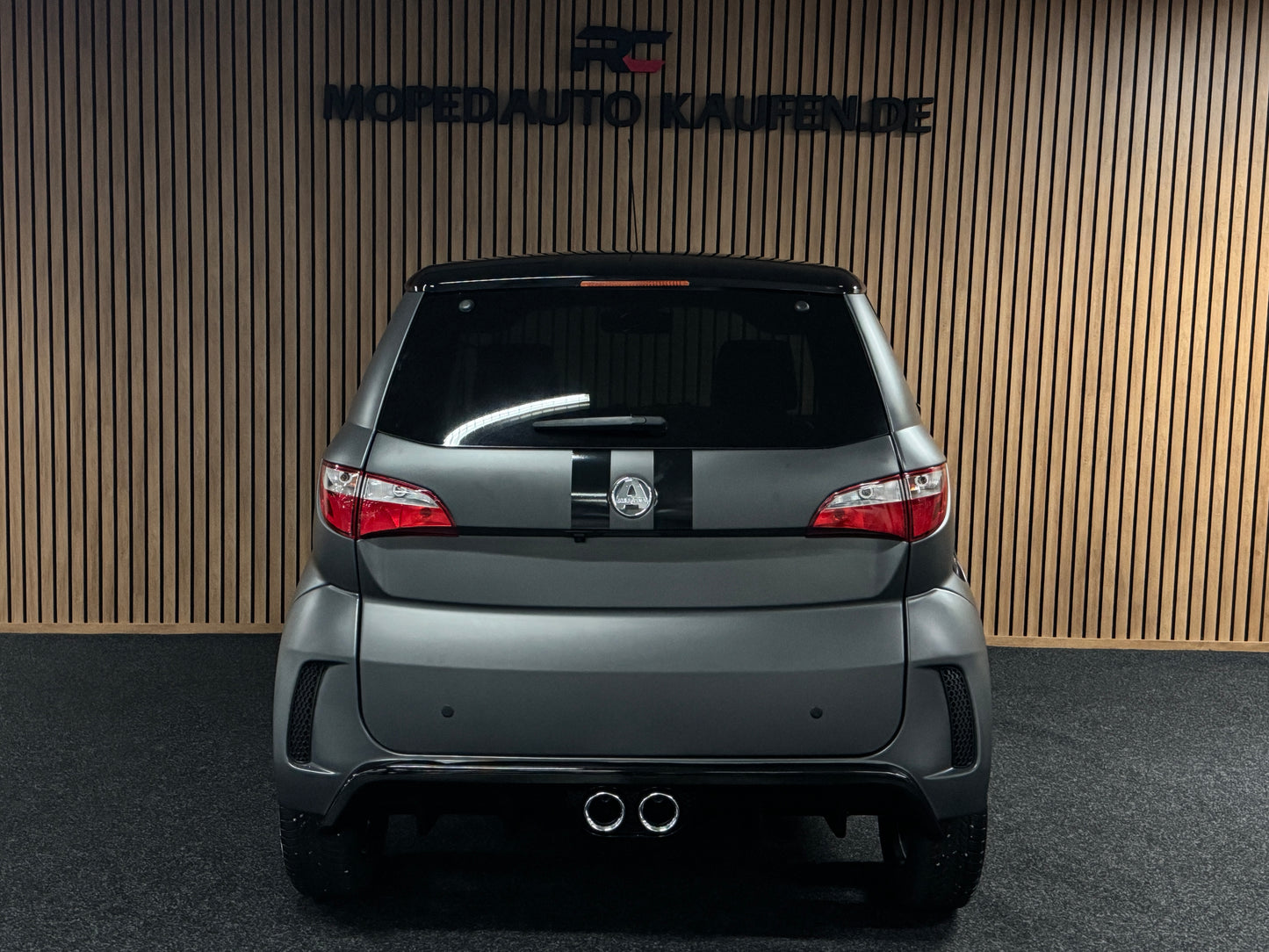 Aixam City Sport MATT GRAU GTO | 2022 | 8 PS Kubota Motor | Rückfahrkamera / Carbon | blaue Gürtel | Innerhalb 250 KM Kostenlose Lieferung | Mopedauto | Leichtmobile | Aixam | Microcar | Ligier