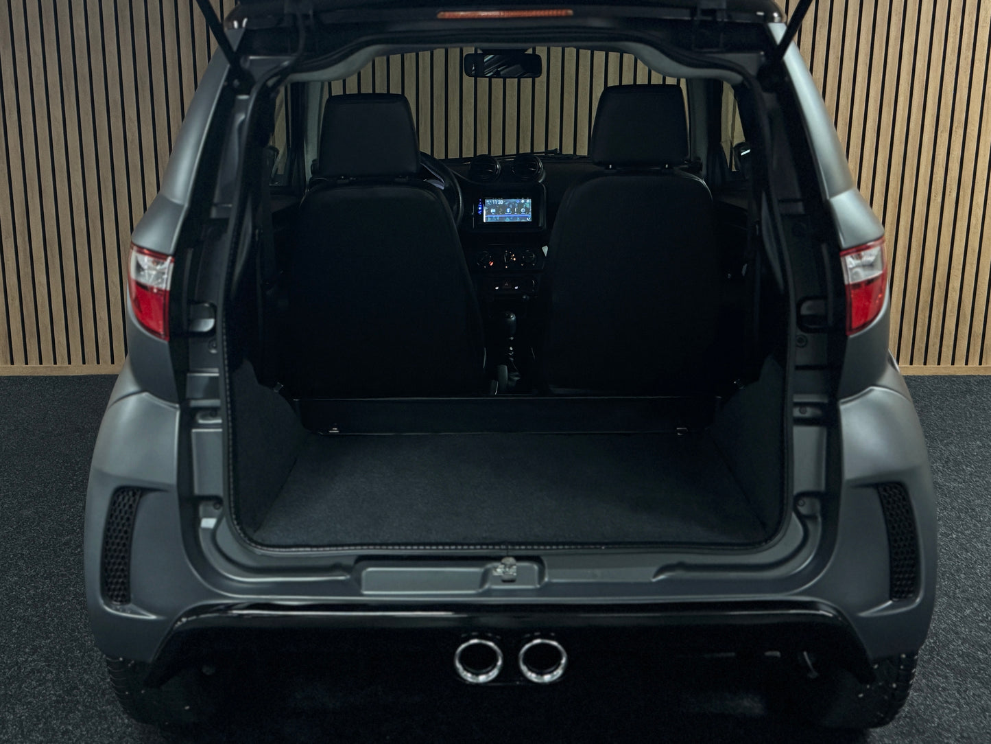 Aixam City Sport MATT GRAU GTO | 2022 | 8 PS Kubota Motor | Rückfahrkamera / Carbon | blaue Gürtel | Innerhalb 250 KM Kostenlose Lieferung | Mopedauto | Leichtmobile | Aixam | Microcar | Ligier