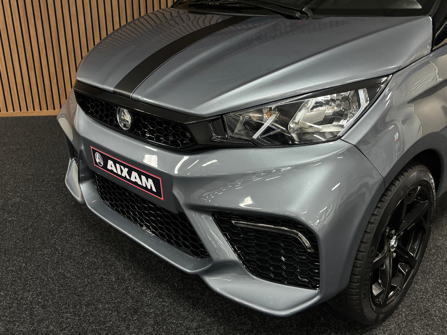 Aixam City Sport Grau Exclusive GTO | 8 PS Kubota Motor | 45 km/h | Innerhalb 250 KM Kostenlose Lieferung | Mopedauto | Leichtmobile