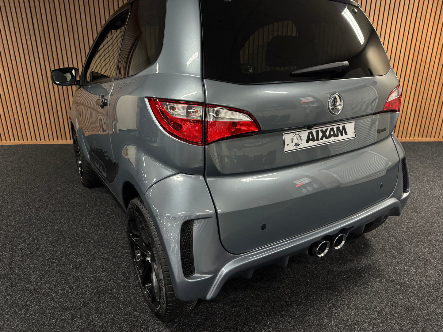 Aixam City Sport Grau Exclusive GTO | 8 PS Kubota Motor | 45 km/h | Innerhalb 250 KM Kostenlose Lieferung | Mopedauto | Leichtmobile
