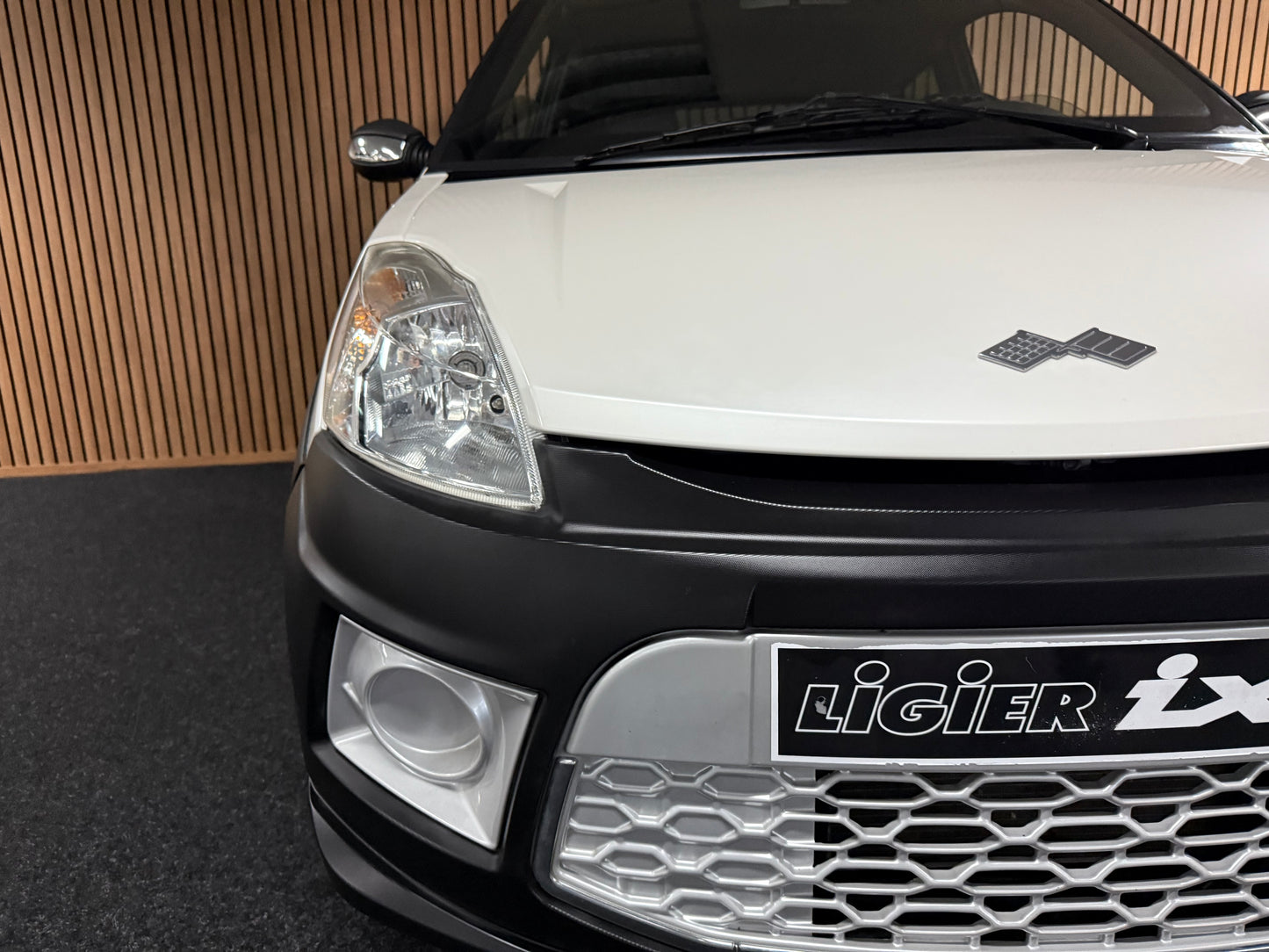 Ligier Ixo Treck | leiser DCI Motor | 45 km/h | Innerhalb 250 KM Kostenlose Lieferung | Mopedauto | Leichtmobile