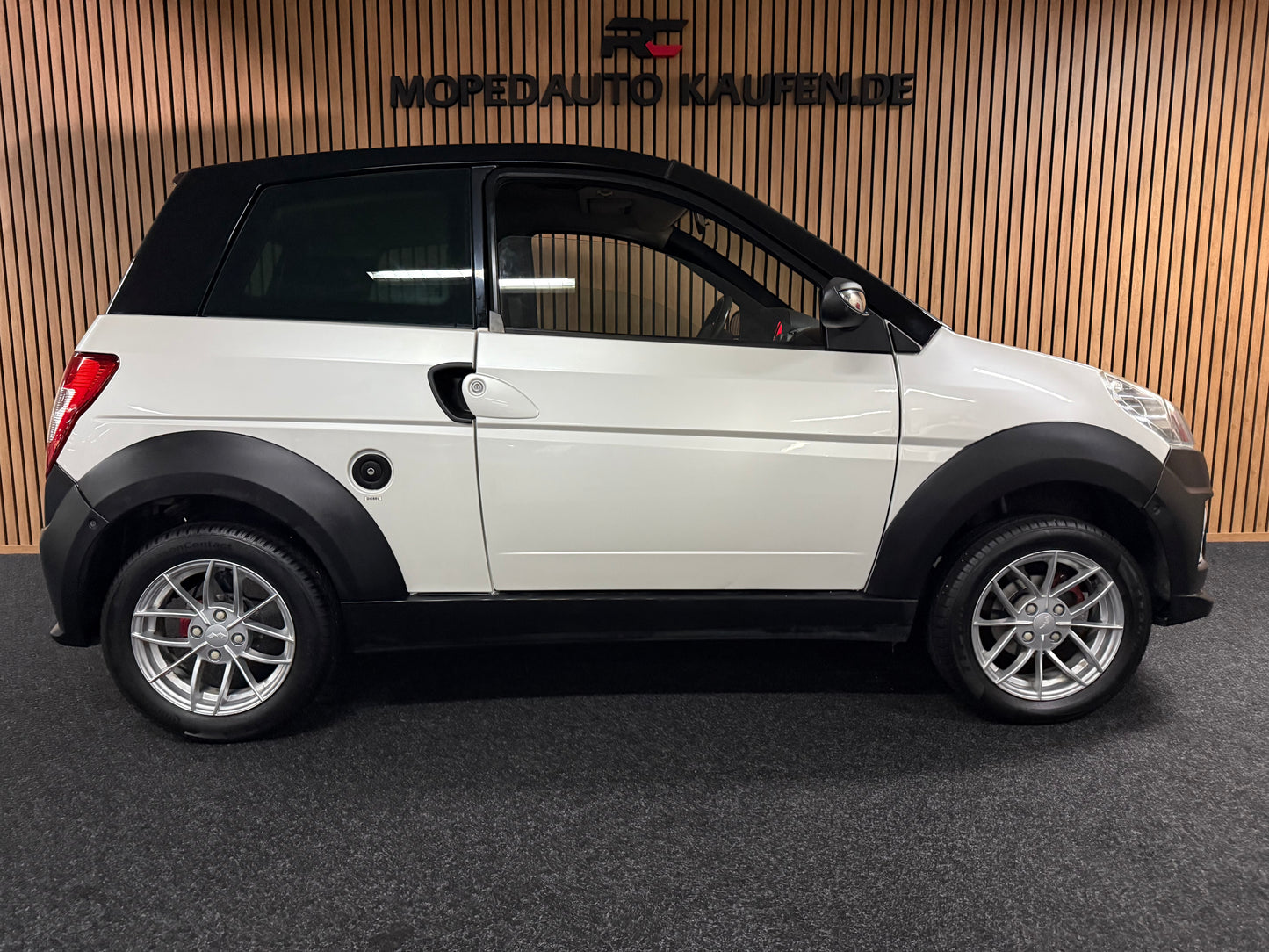 Ligier Ixo Treck | leiser DCI Motor | 45 km/h | Innerhalb 250 KM Kostenlose Lieferung | Mopedauto | Leichtmobile