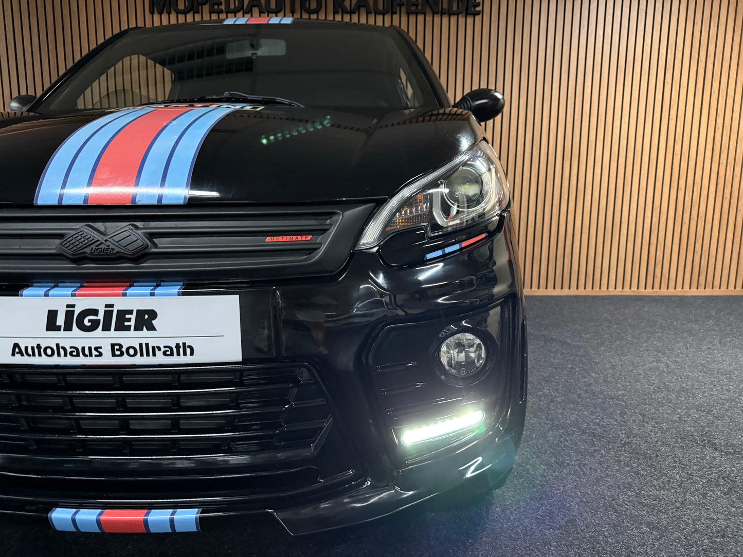 Ligier JS50 Ultimate Sport Martini | 8 PS DCI Motor | 45 km/h | Servolenkung | Innerhalb 250 KM Kostenlose Lieferung | Mopedauto | Leichtmobile
