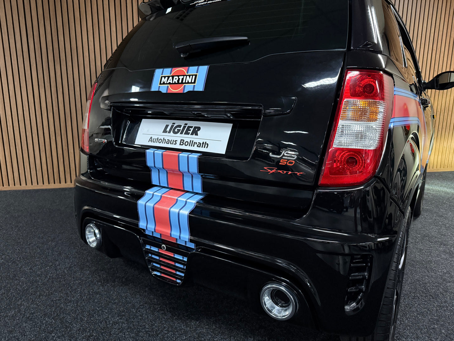 Ligier JS50 Ultimate Sport Martini | 8 PS DCI Motor | 45 km/h | Servolenkung | Innerhalb 250 KM Kostenlose Lieferung | Mopedauto | Leichtmobile